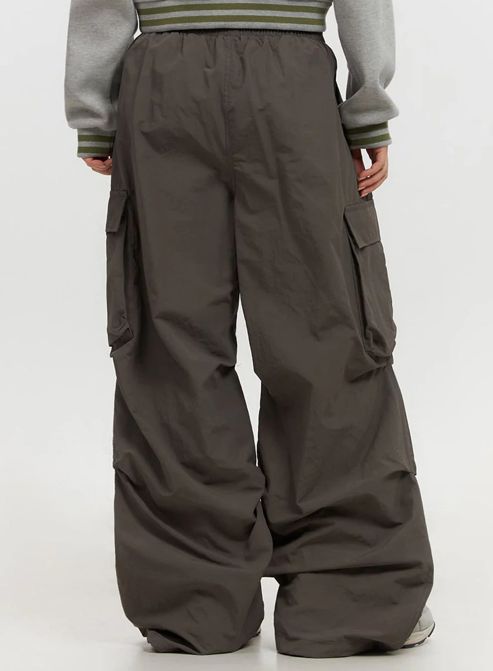 Pocketed Wide-Leg Cargo Pants IF510 - Image 12