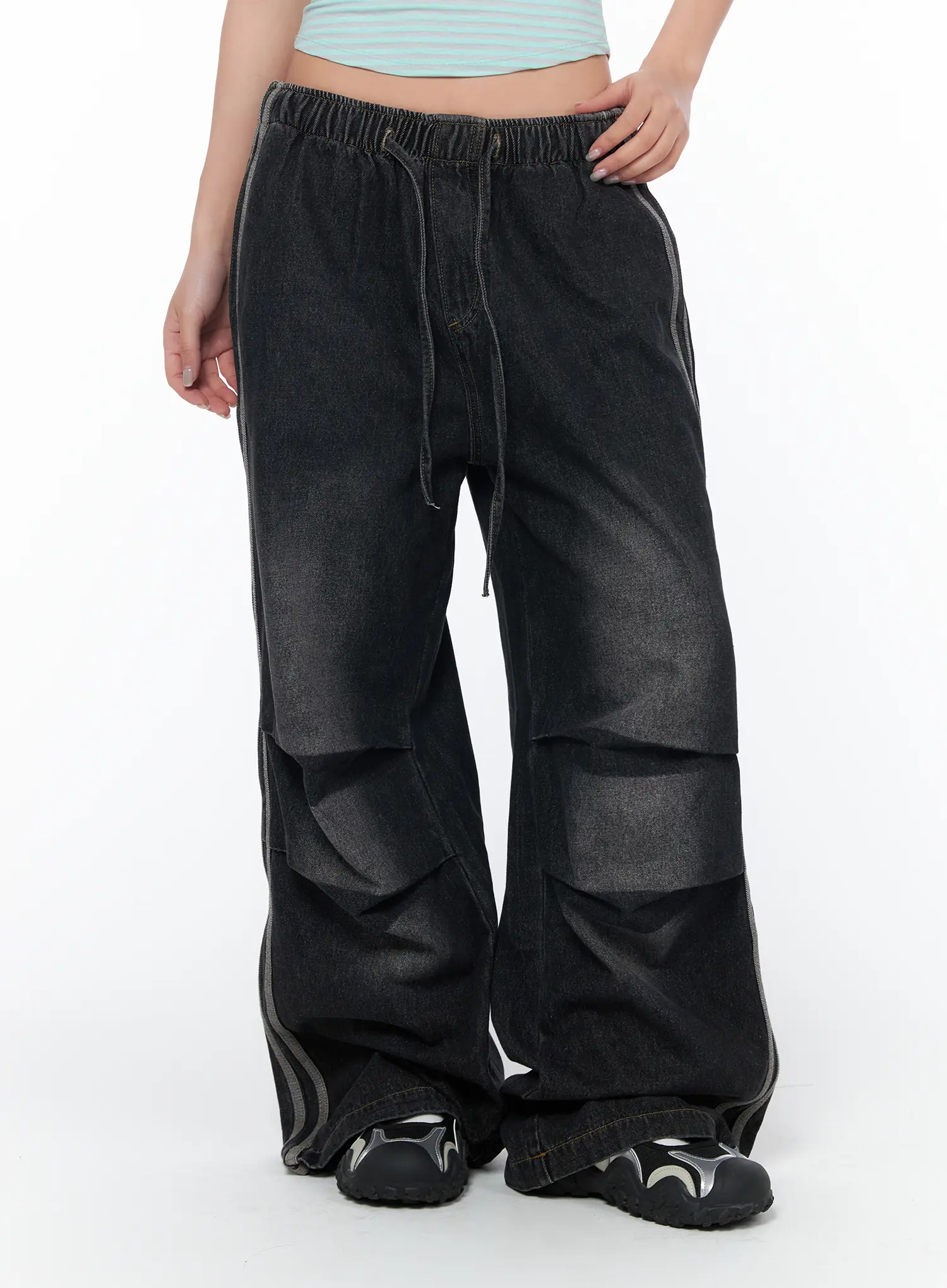 Raelyn Wide Leg Track Balloon Jeans CA515 - Image 9