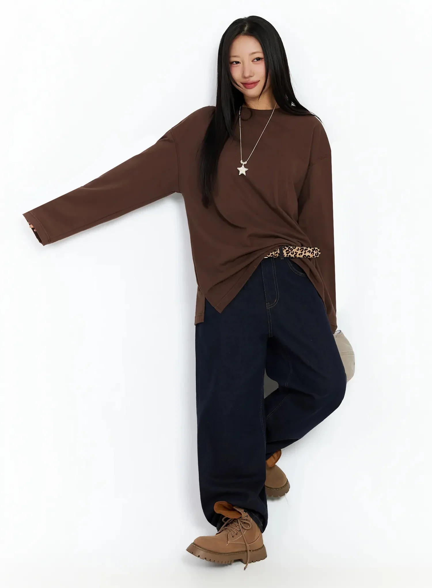 Relaxed-Fit Long Sleeve Tee IA507 - Image 12