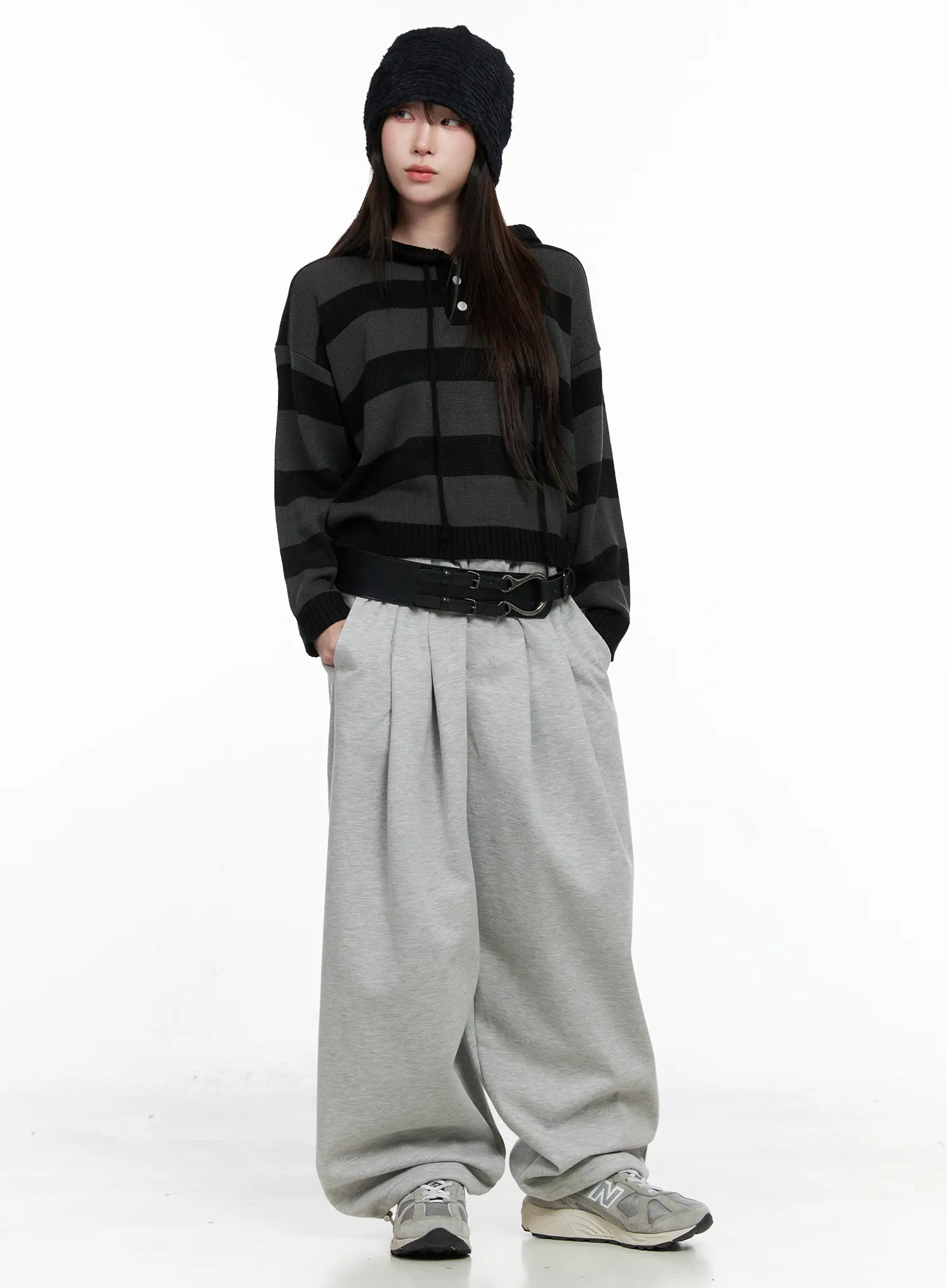 Relaxed Fit Pintuck Sweatpants CO521 - Image 2