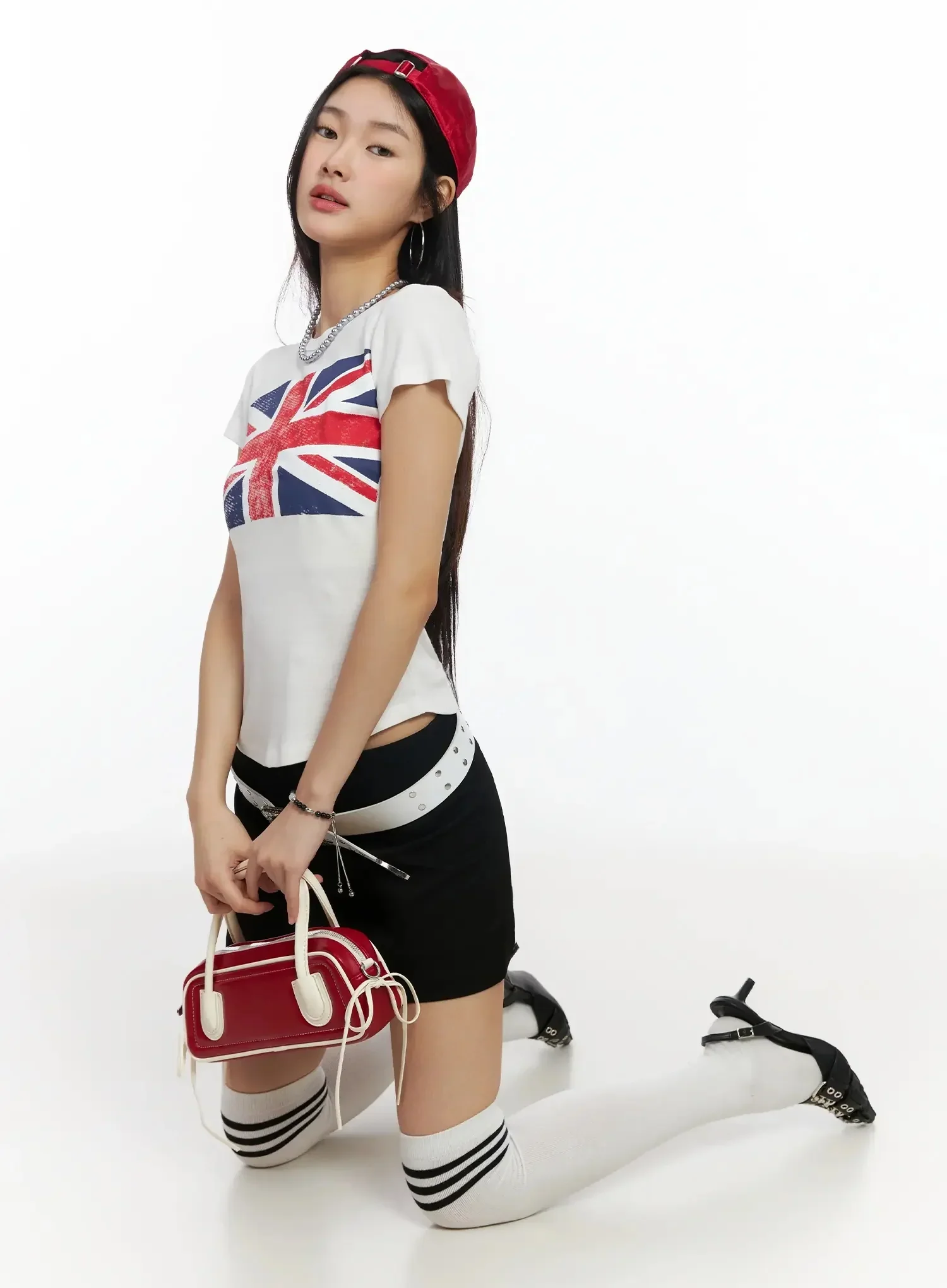 Retro UK-Inspired Graphic Tee IM530