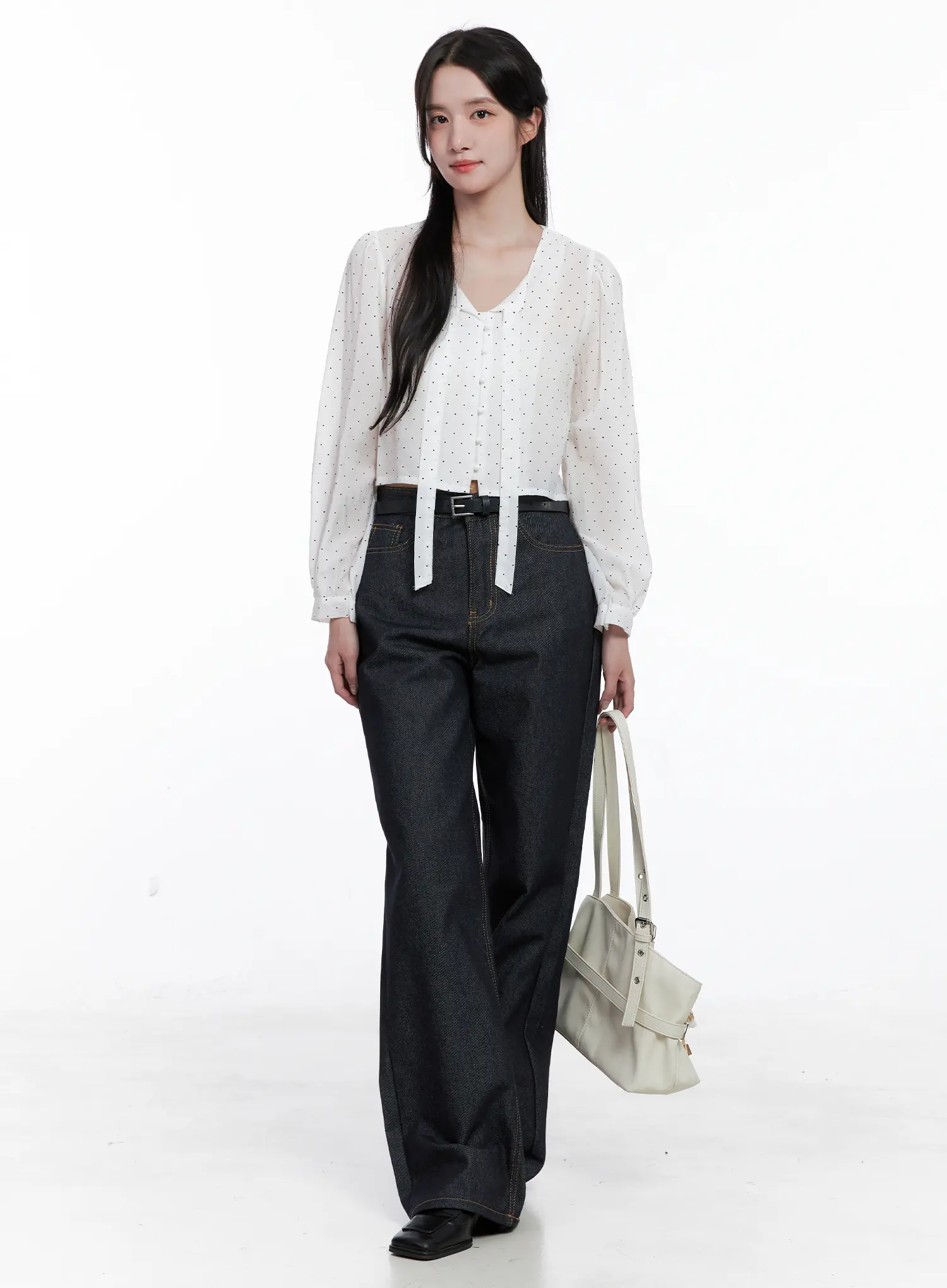 Reyna Non-Fade Relaxed Jeans CS519 - Image 2