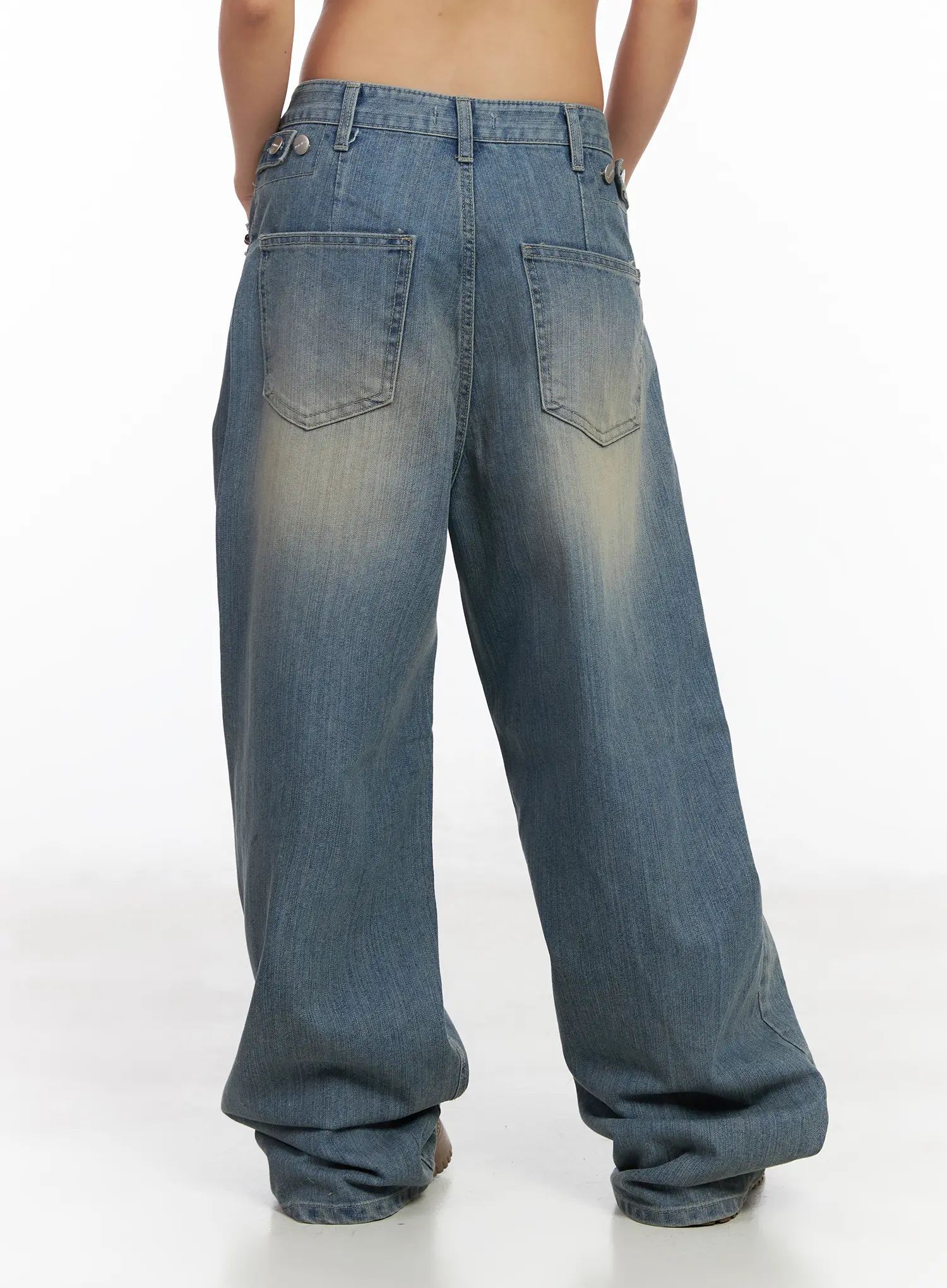 Ricci Washed Low-Rise Baggy Jeans CM520 - Image 8