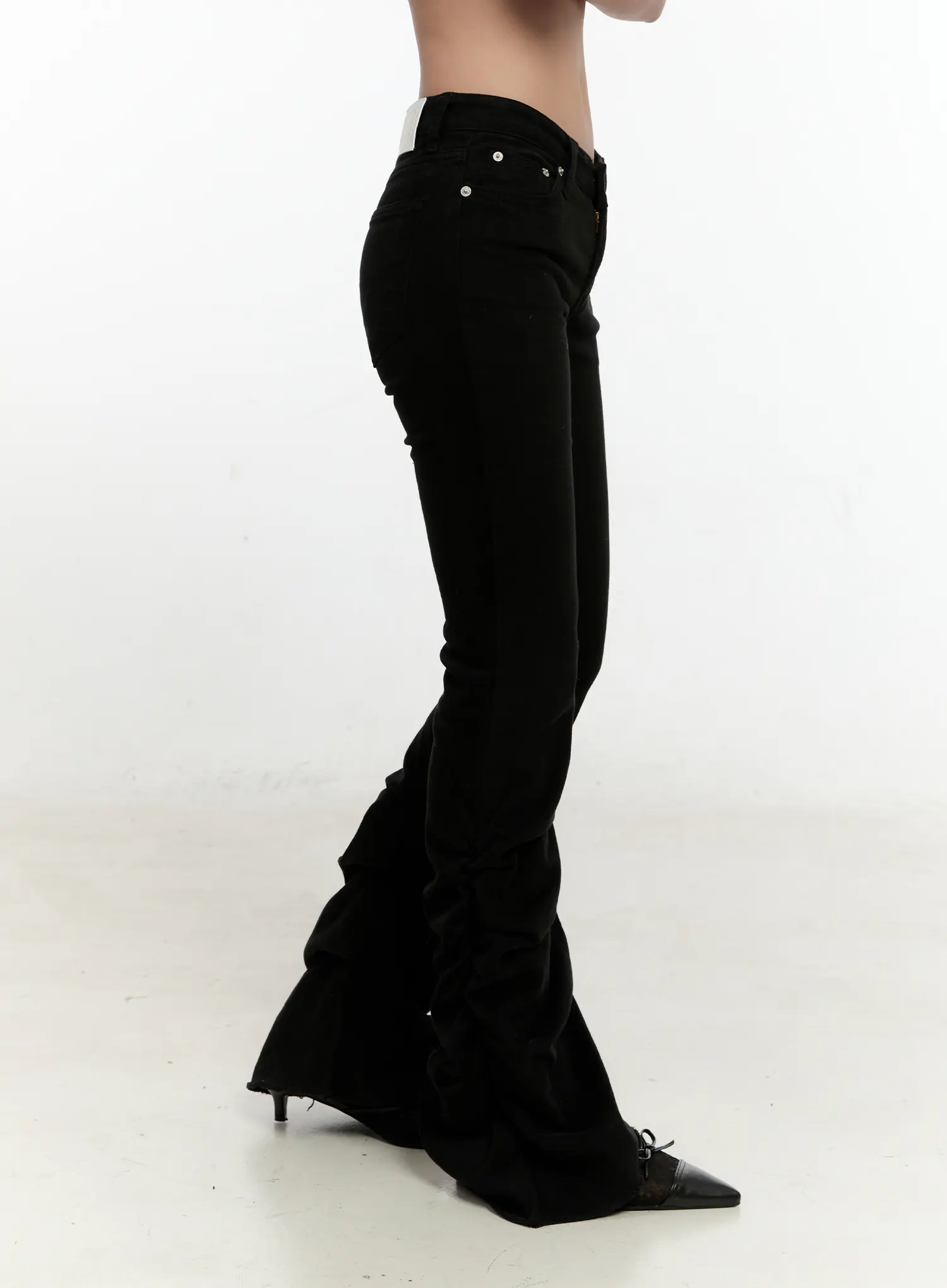 Romina Shirring Fleece Bootcut Pants CN505 - Image 3