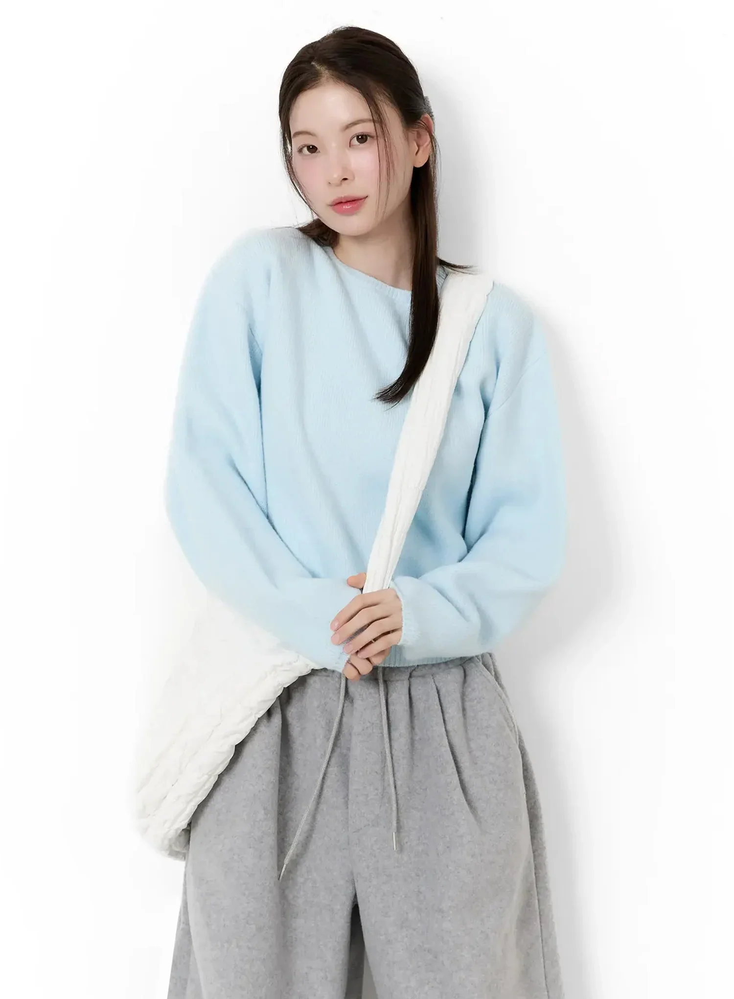 Round Neck Knit Sweater ID526