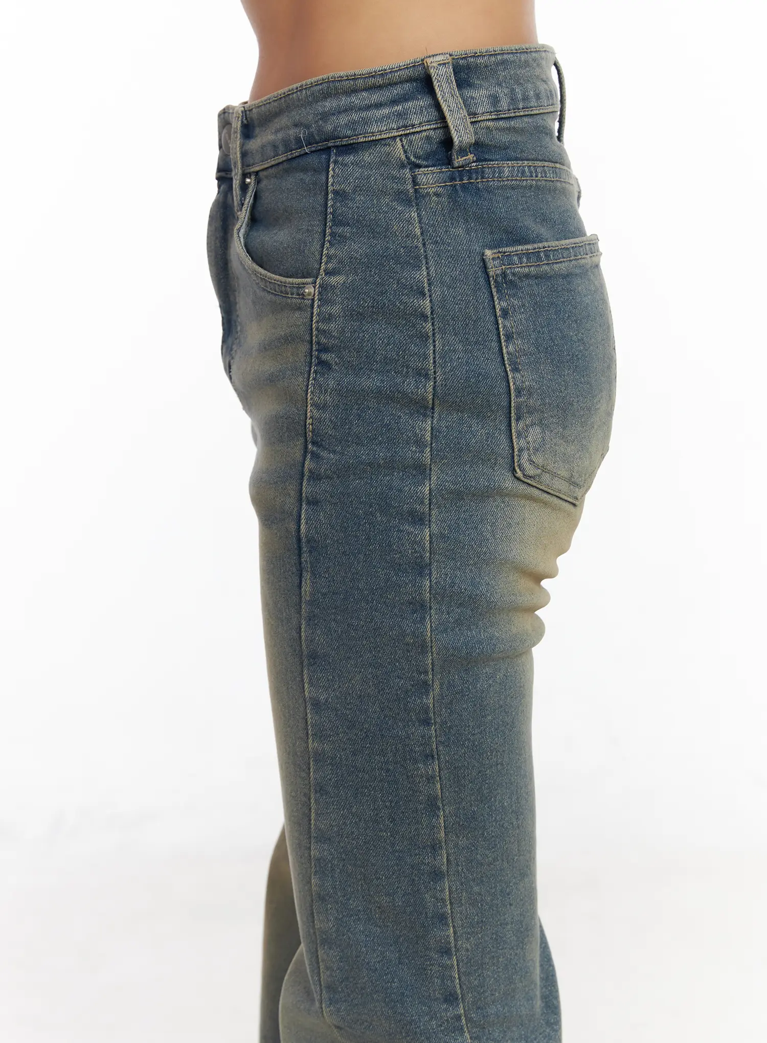 Sakura Mid-Rise Flared  Bootcut Jeans CM520 - Image 4