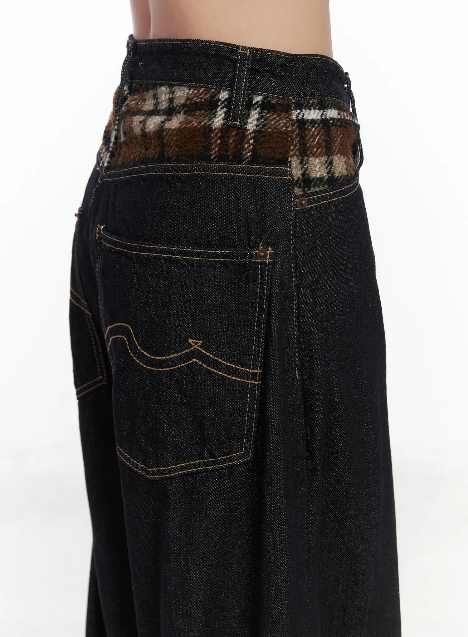 Samara Plaid Accent Wide Leg Jeans CD501 - Image 7