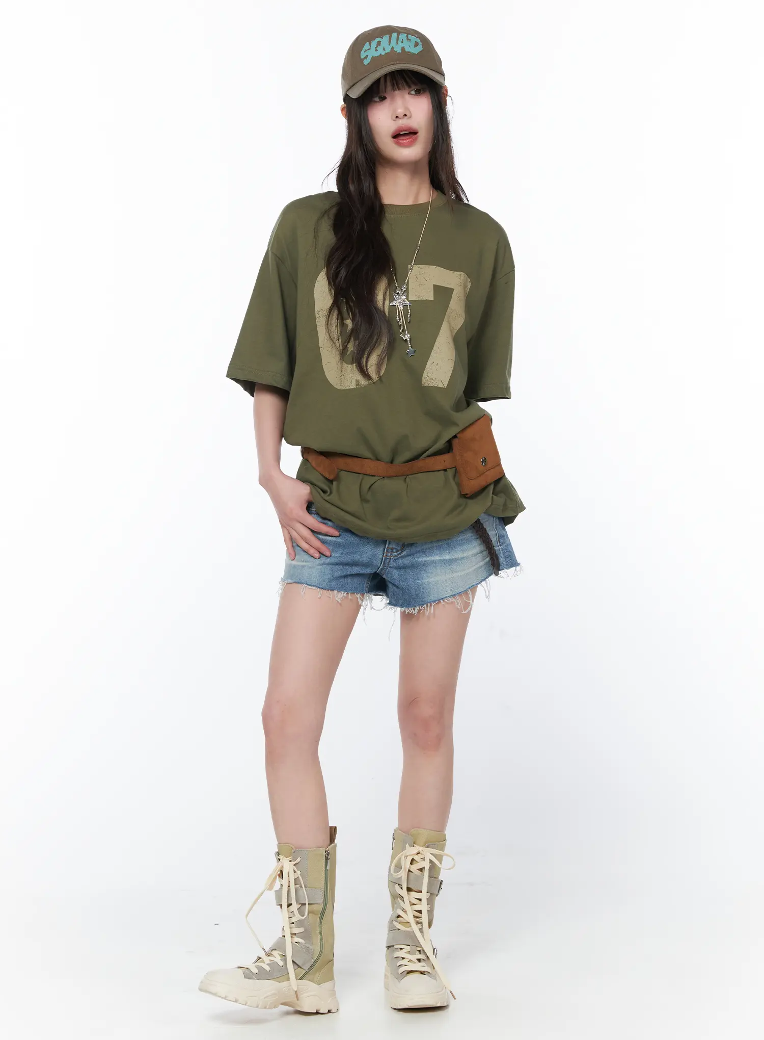 Sarahi Low Rise Distressed Denim Shorts CA530 - Image 2