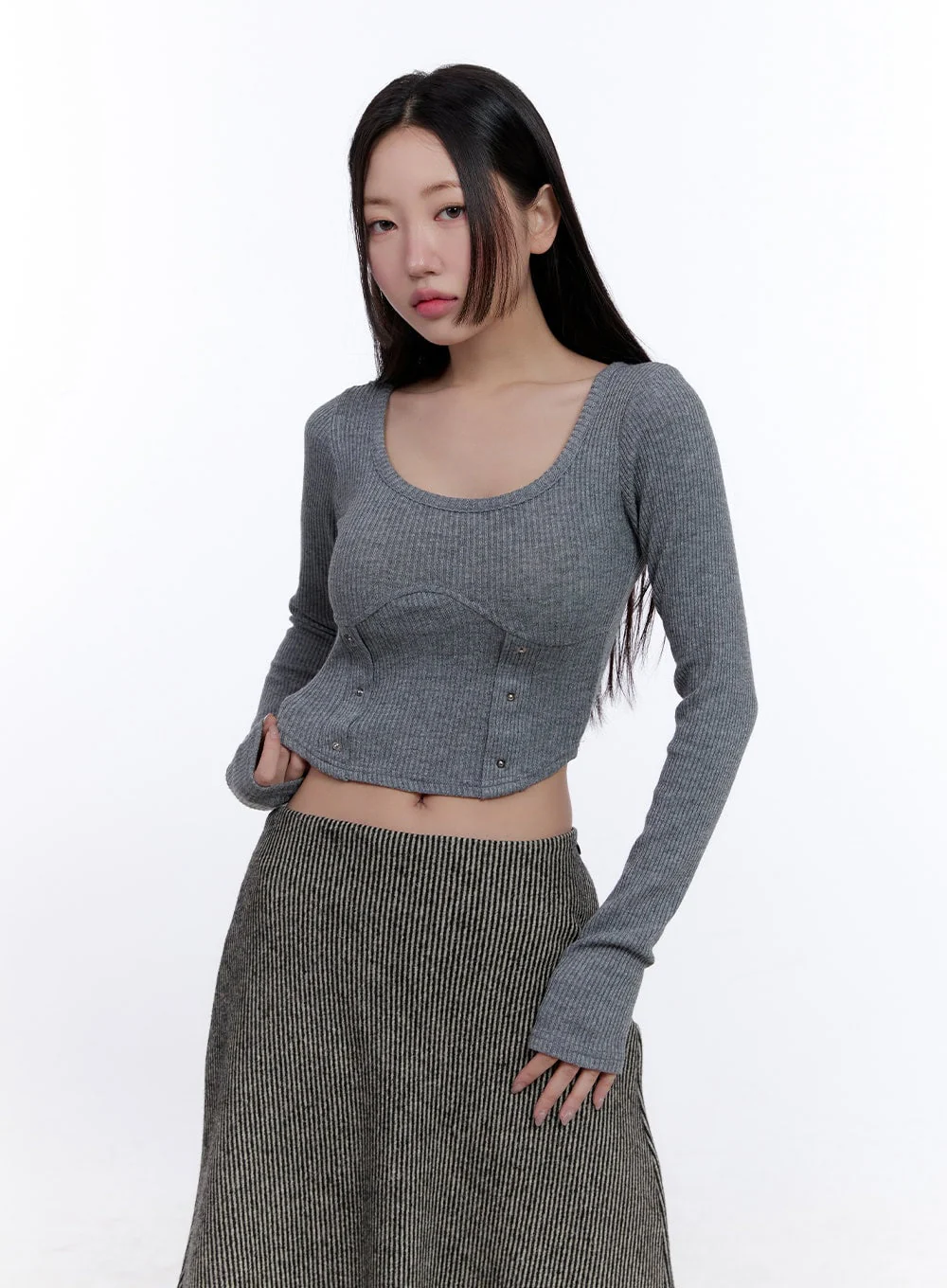 Scoop-Neck Long-Sleeve Crop Top CJ509 - Image 10