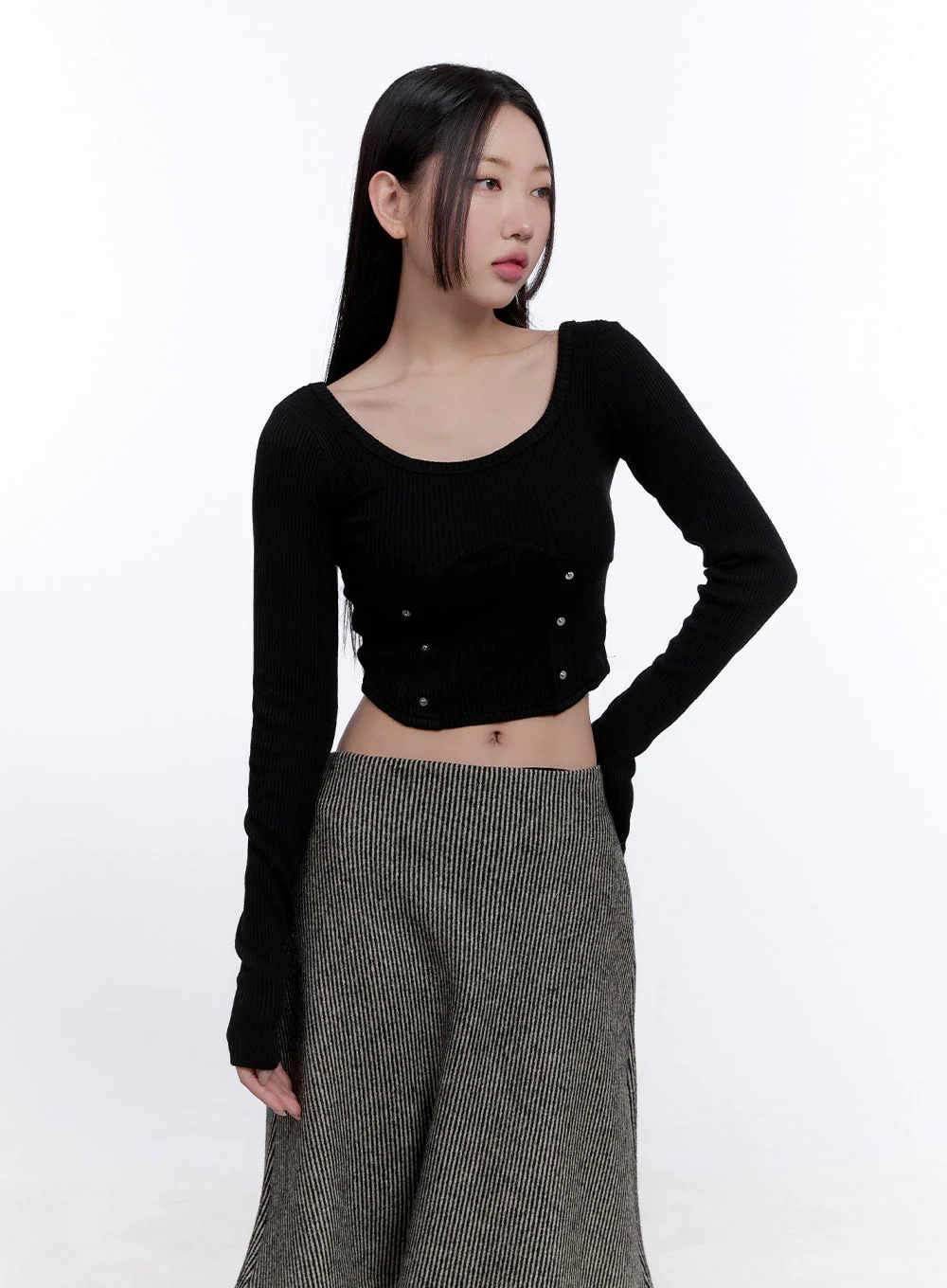 Scoop-Neck Long-Sleeve Crop Top CJ509 - Image 8