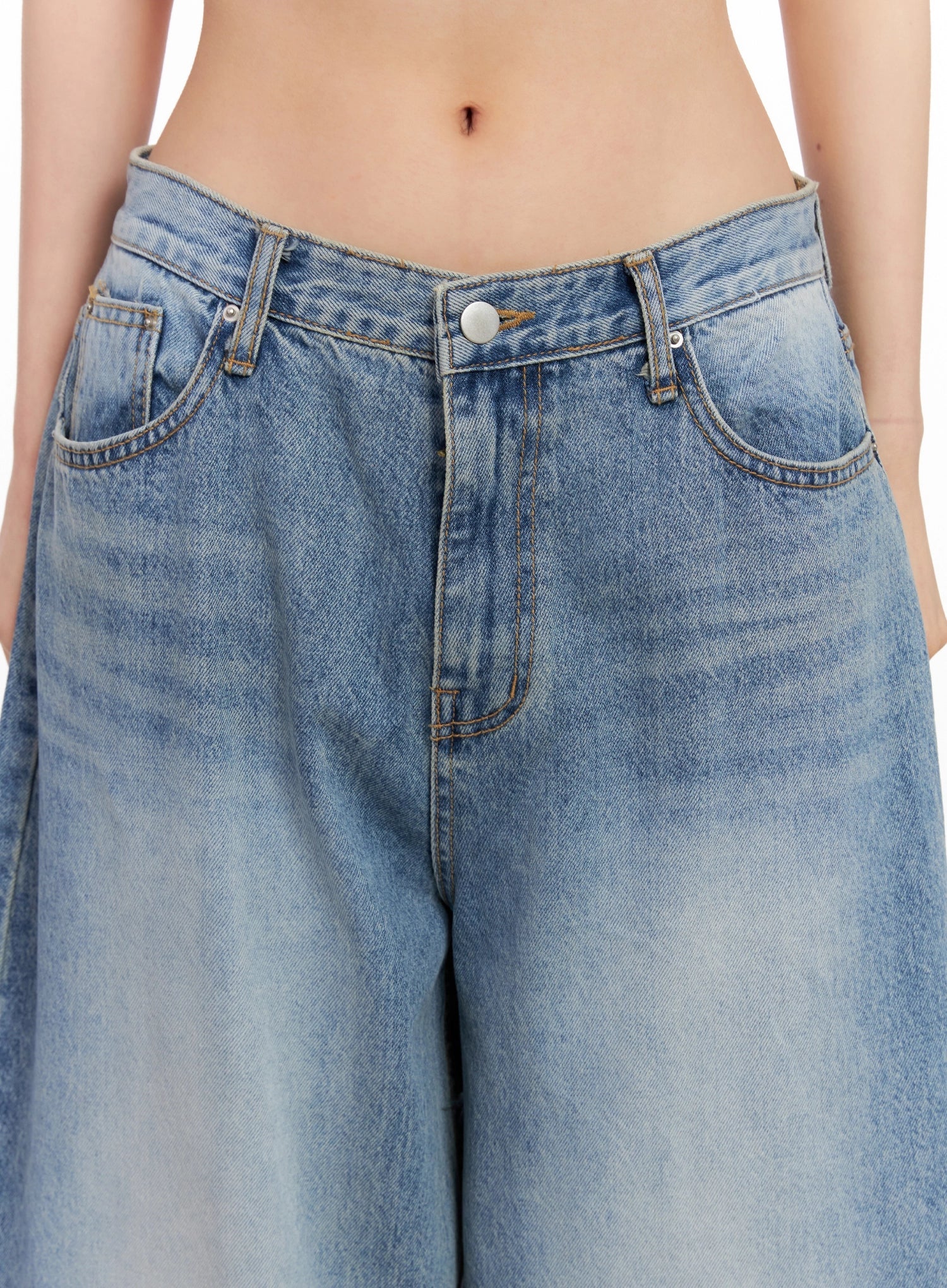 Seojin Washed Wide-Leg Jeans IG508 - Image 3