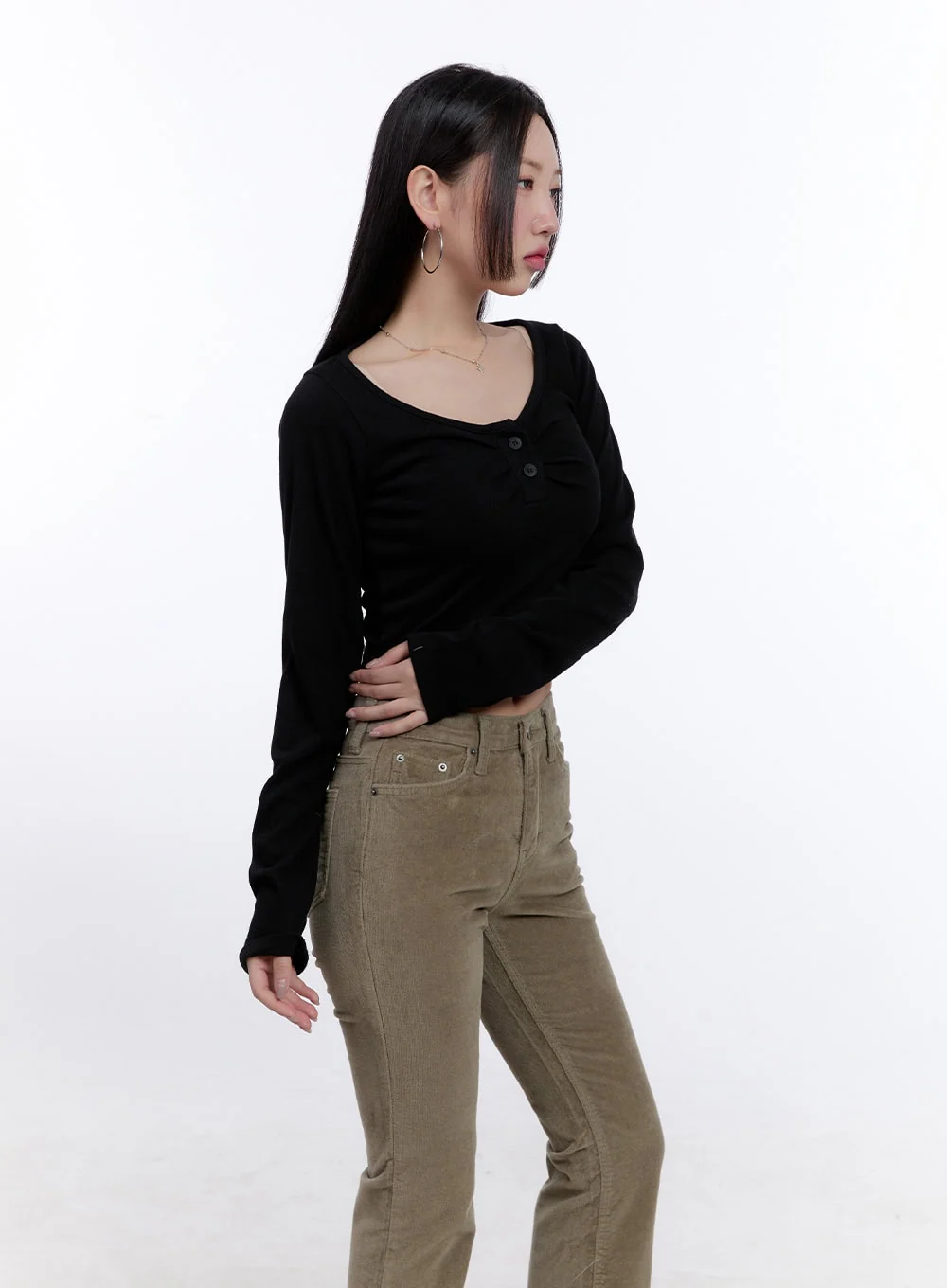 Shirred Long-Sleeve Buttoned Crop Tee CJ513 - Image 5