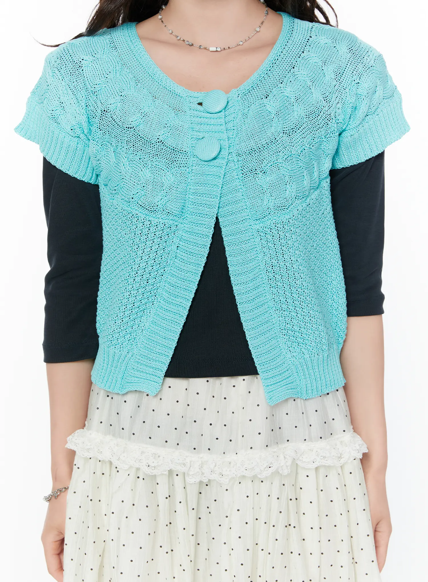 Short Sleeve Cable Knit Cardigan CY515 - Image 4