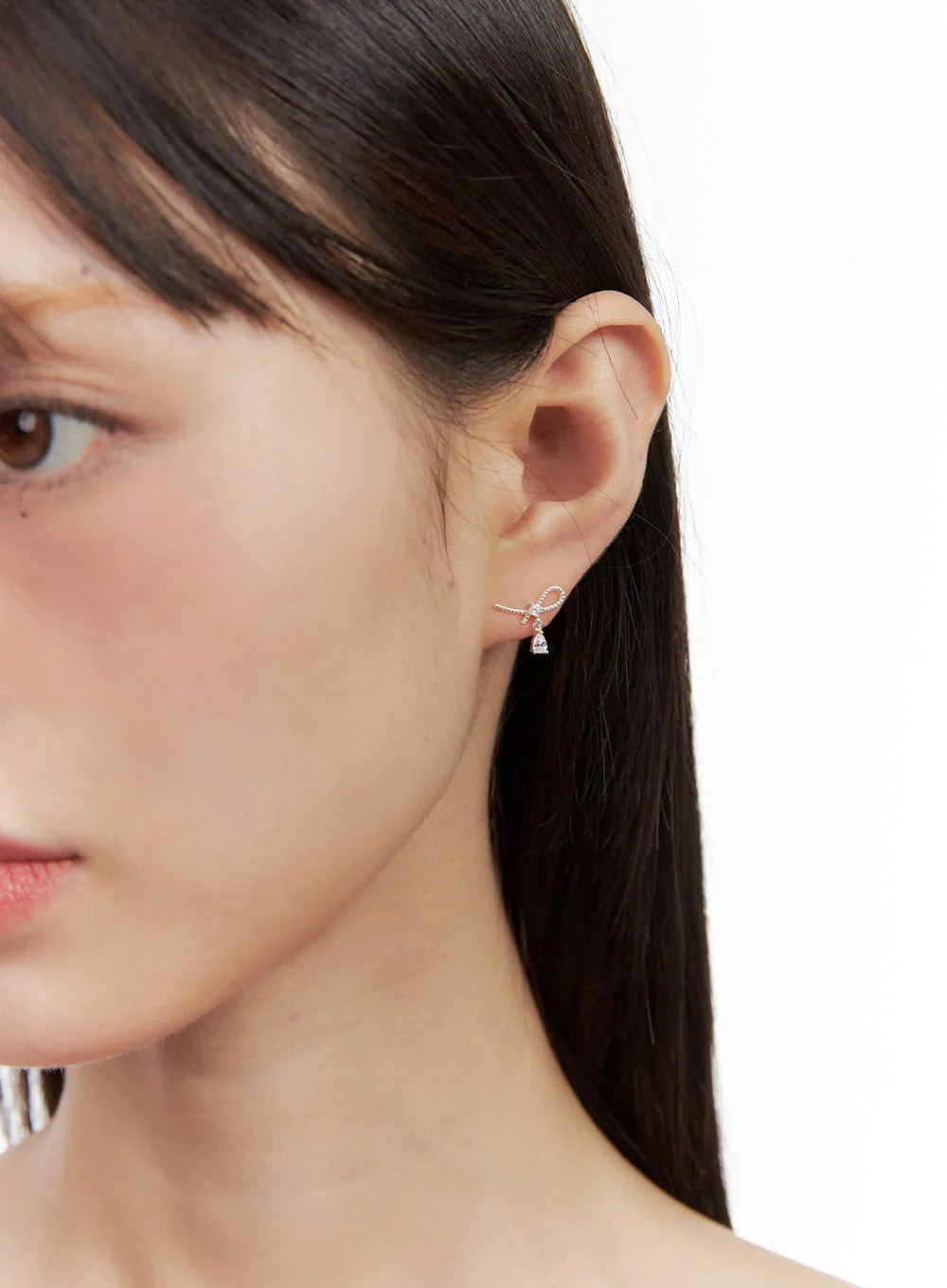 Simple Silver Earrings IO418 - Image 3