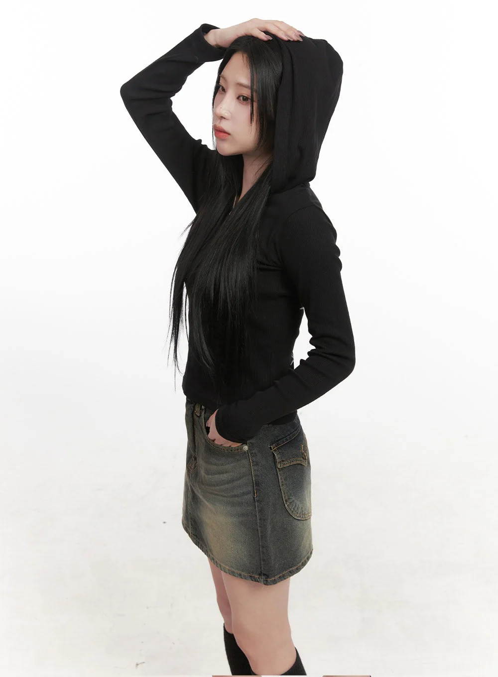 Slim-Fit Back Graphic Half-Zip Hoodie CJ517 - Image 5