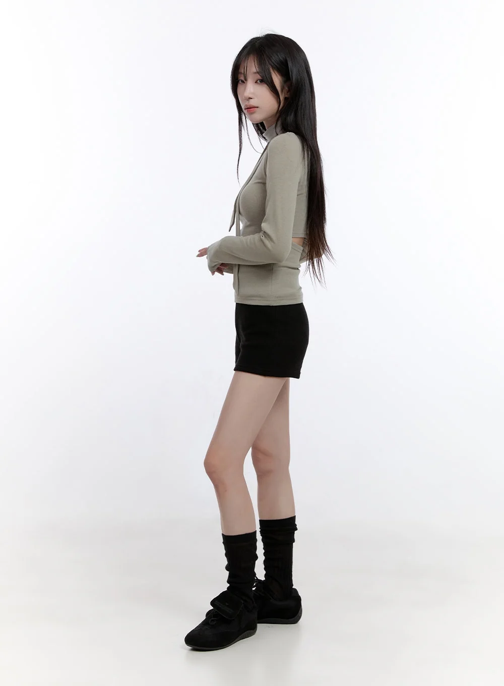 Slim-Fit Solid Shorts CO418 - Image 3