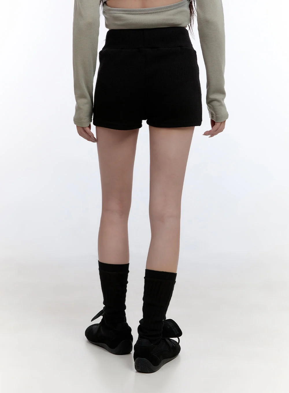 Slim-Fit Solid Shorts CO418 - Image 6