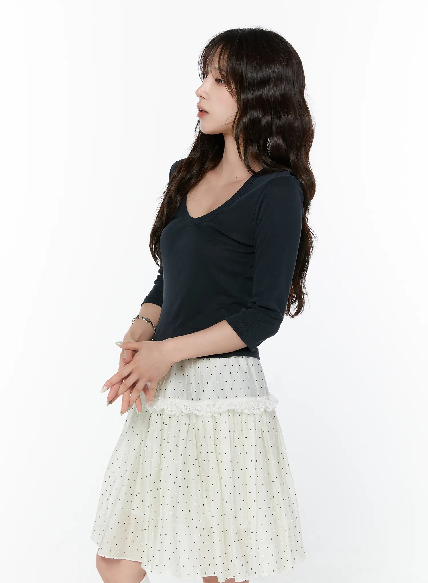 Slim Fit V-Neck Quarter Sleeve Top CY515 - Image 3