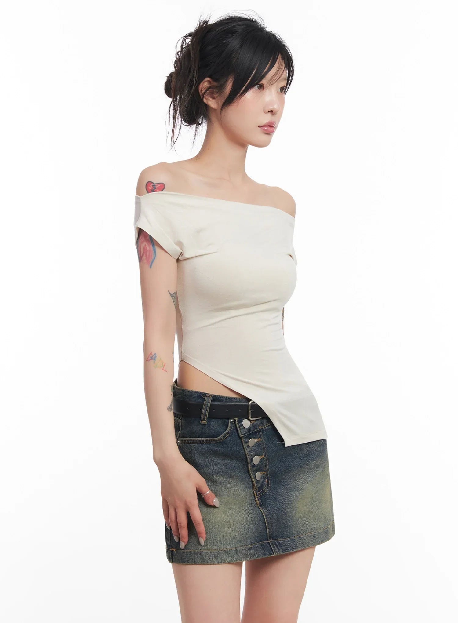Slit Off-Shoulder Tee IC503 - Image 10