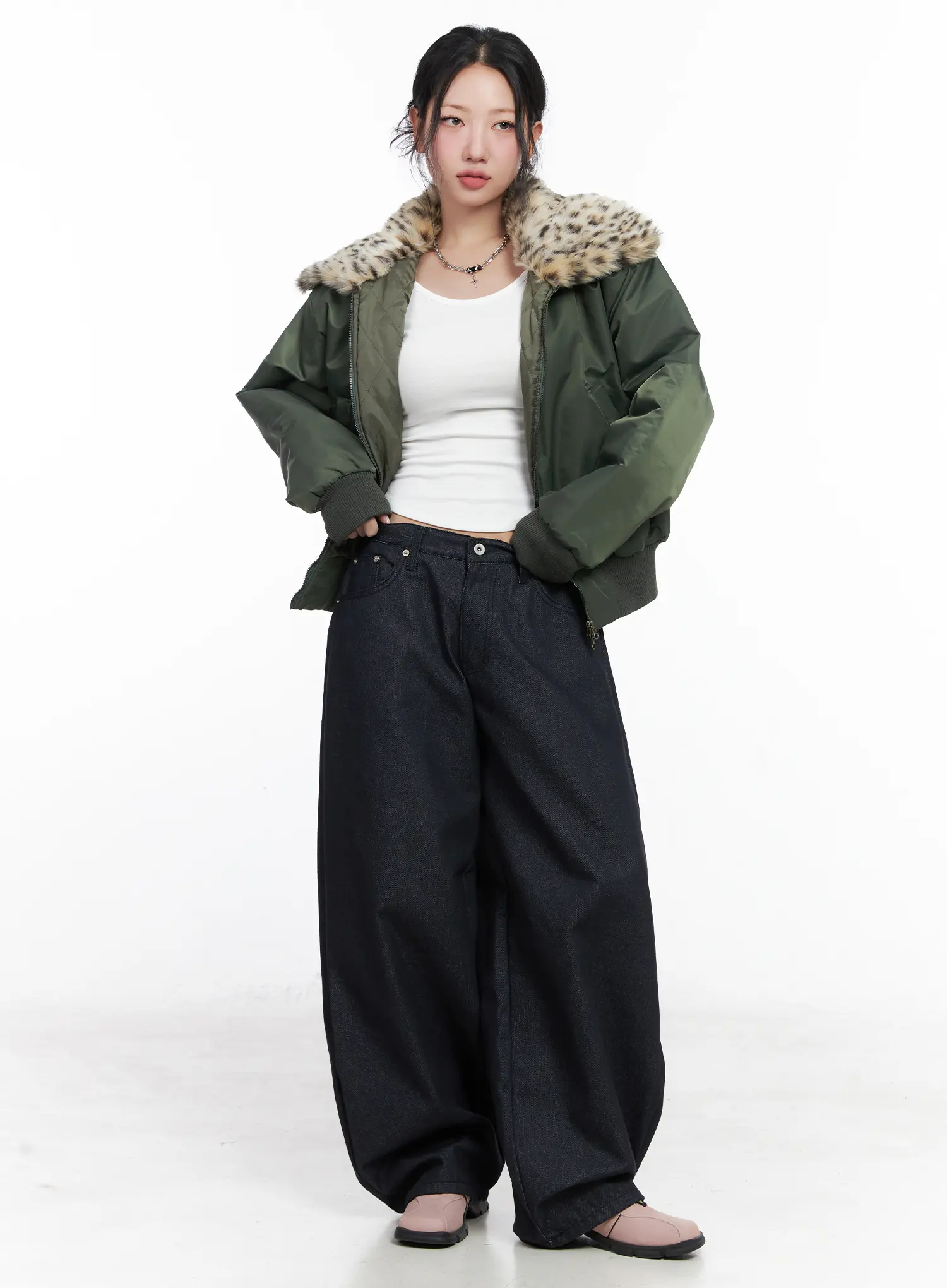 Solana Unwashed Wide-Leg Jeans CN514 - Image 3