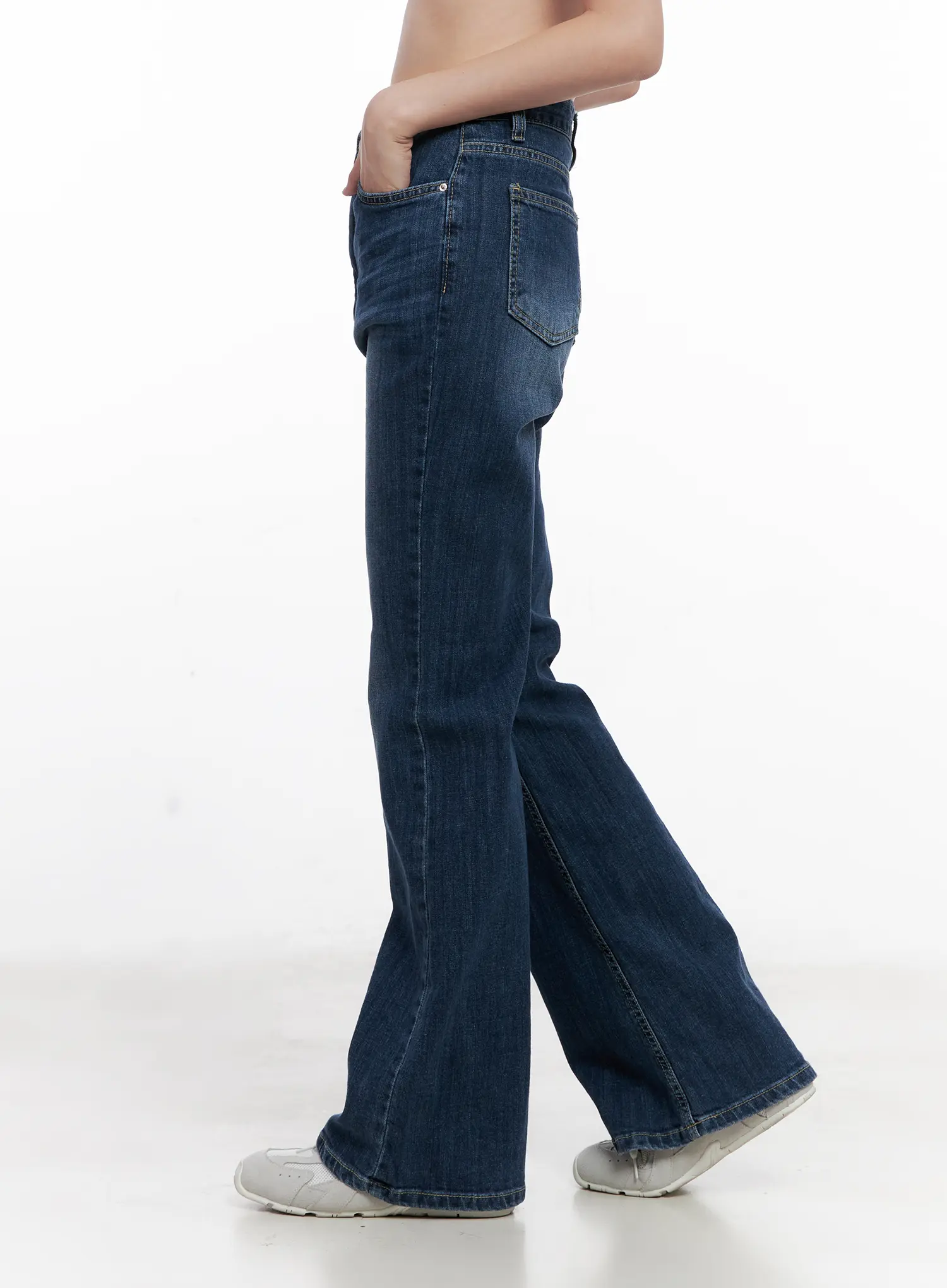 Solhee Classic Flare Denim Jeans CL524 - Image 3