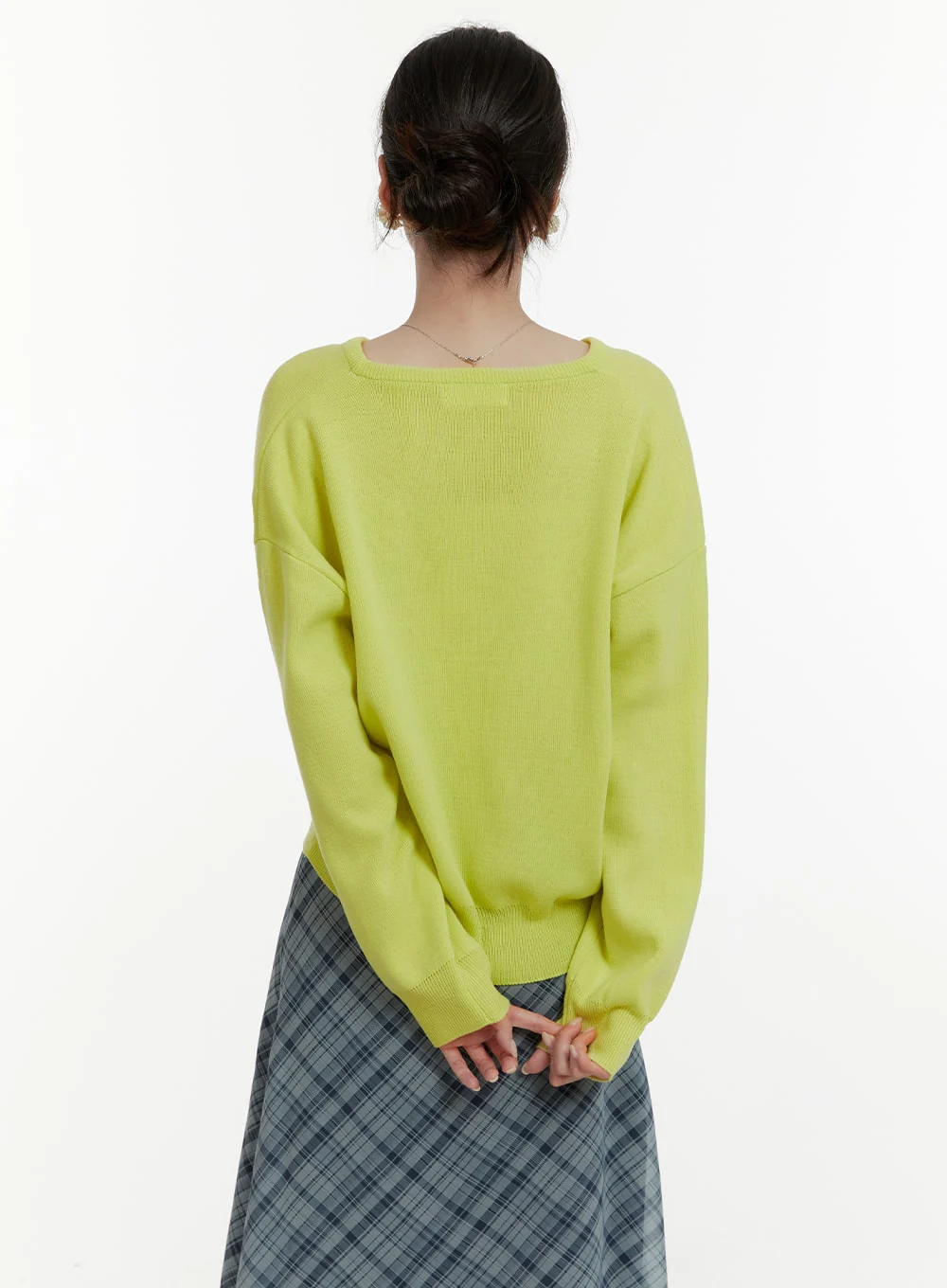 Solid V-Neck Sweater OA405 - Image 11