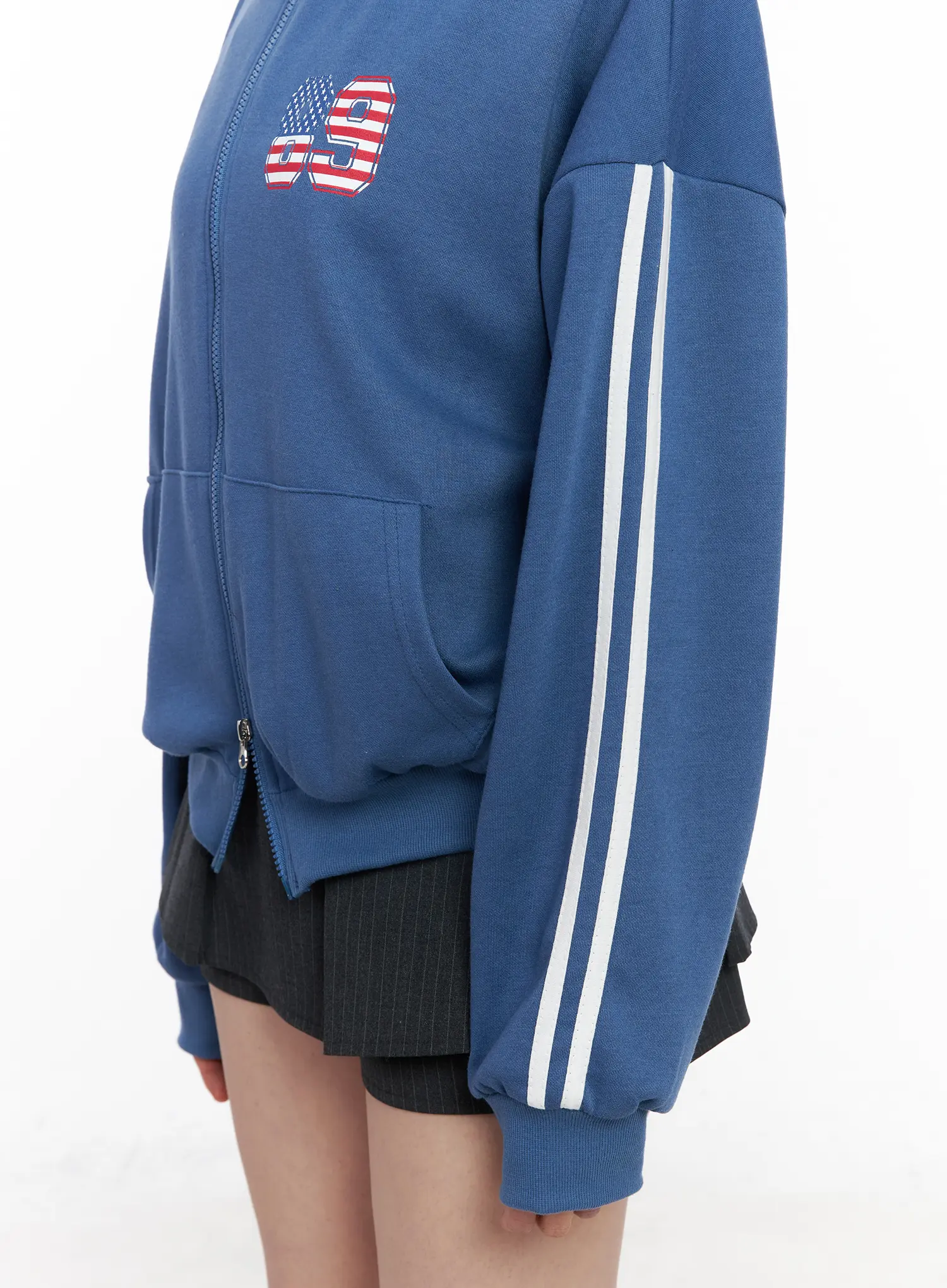 Sporty Graphic Track Jacket CM512 - Image 10