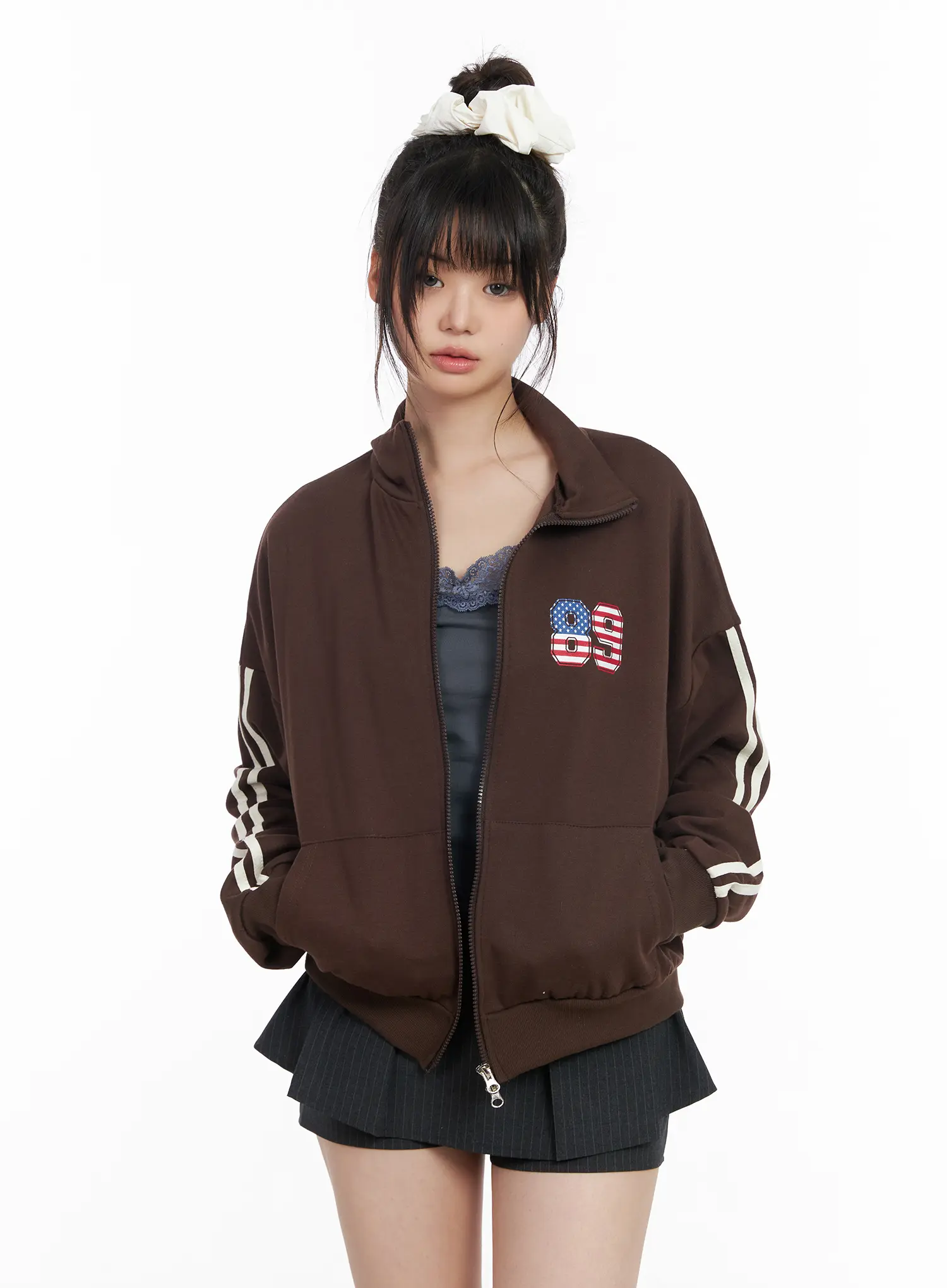 Sporty Graphic Track Jacket CM512 - Image 2