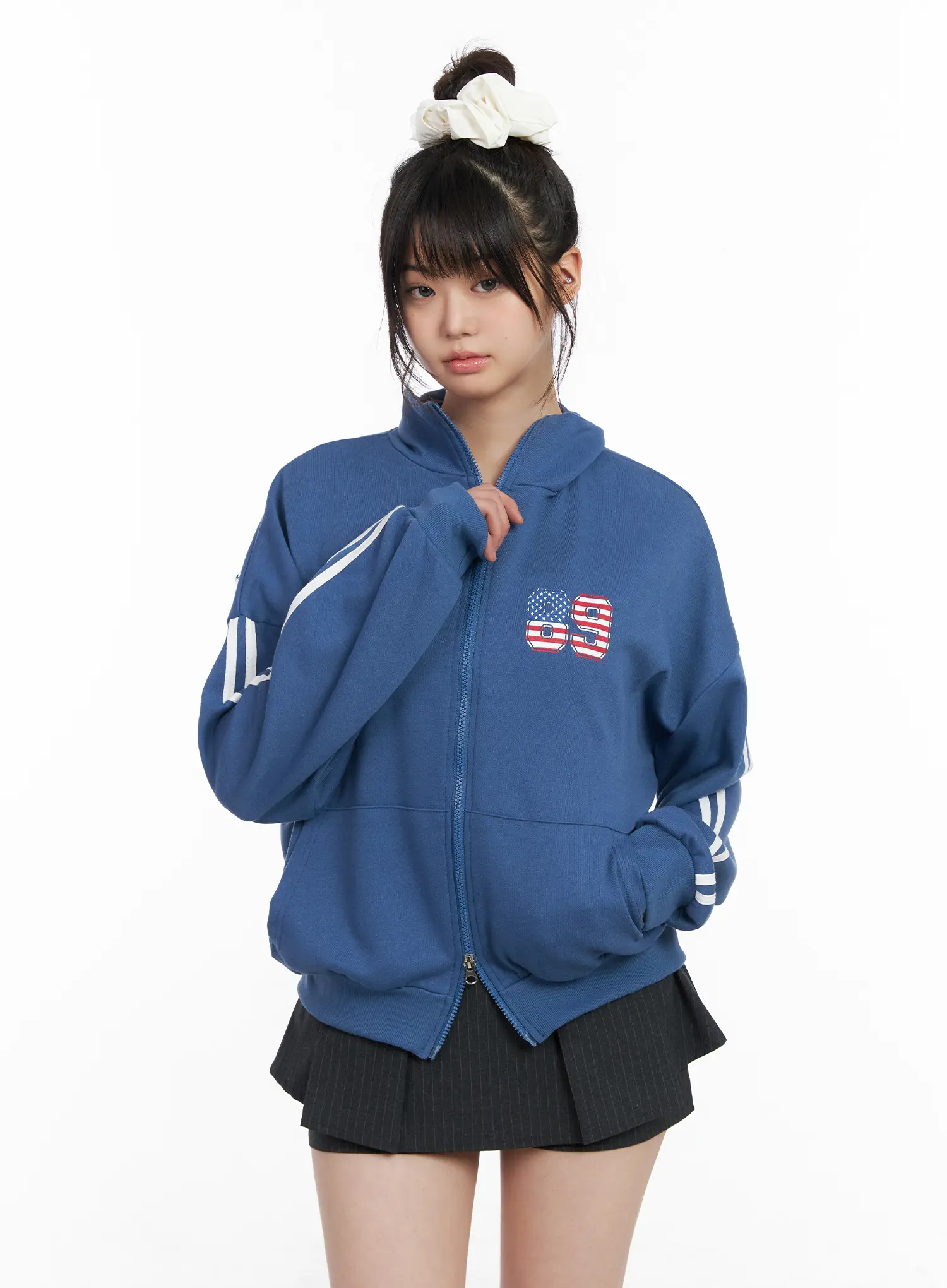 Sporty Graphic Track Jacket CM512 - Image 6