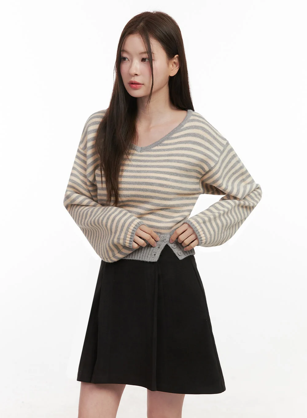 Stripe Oversized V-Neck Sweater IF505 - Image 10