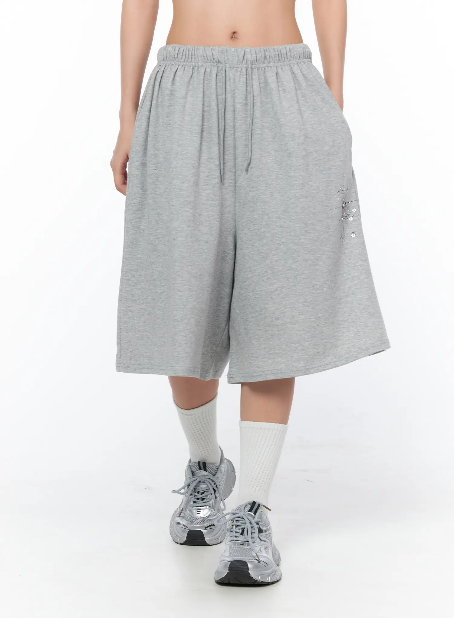 Studded Summer Bermuda Shorts CY513 - Image 3