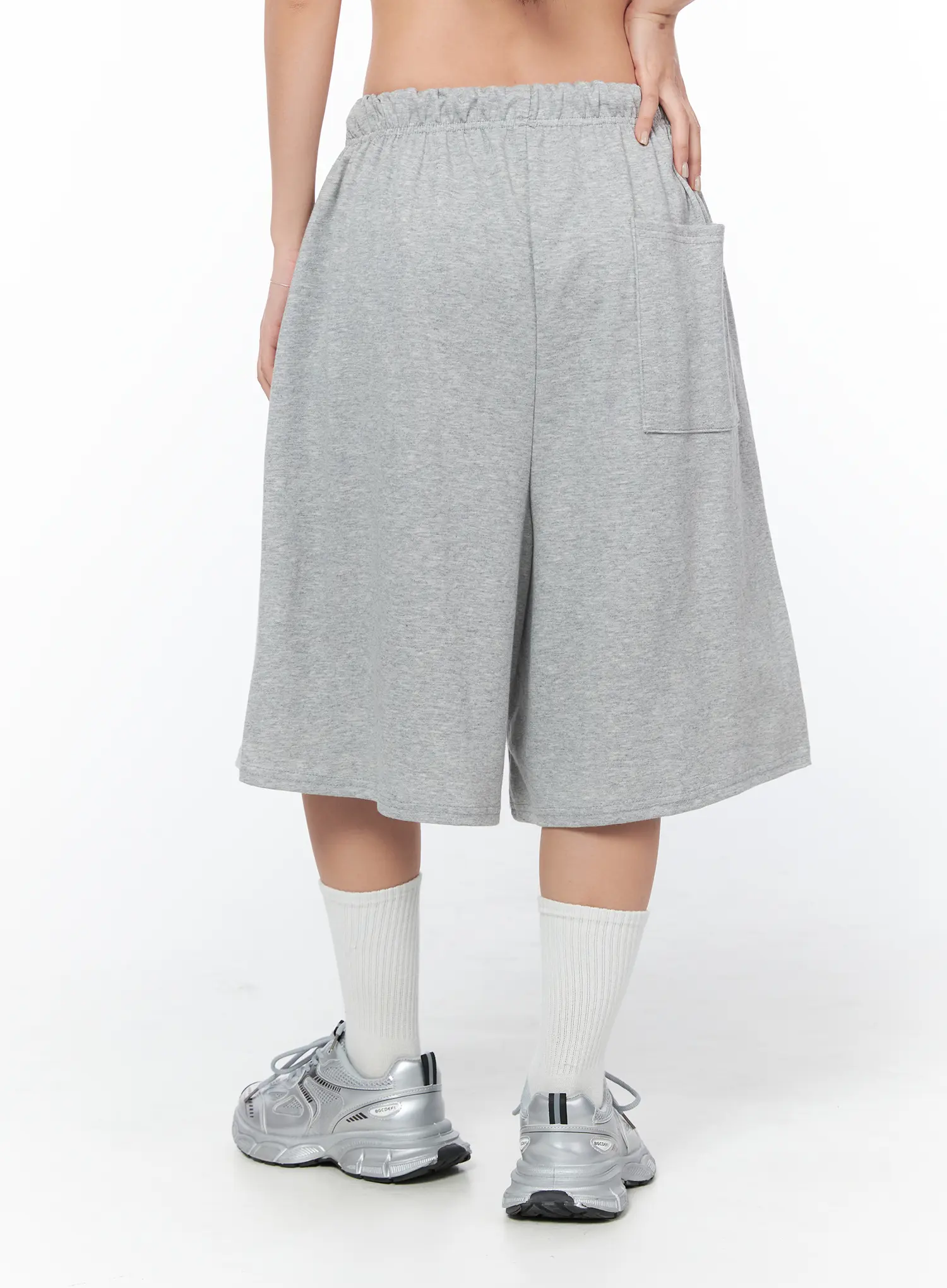 Studded Summer Bermuda Shorts CY513 - Image 4