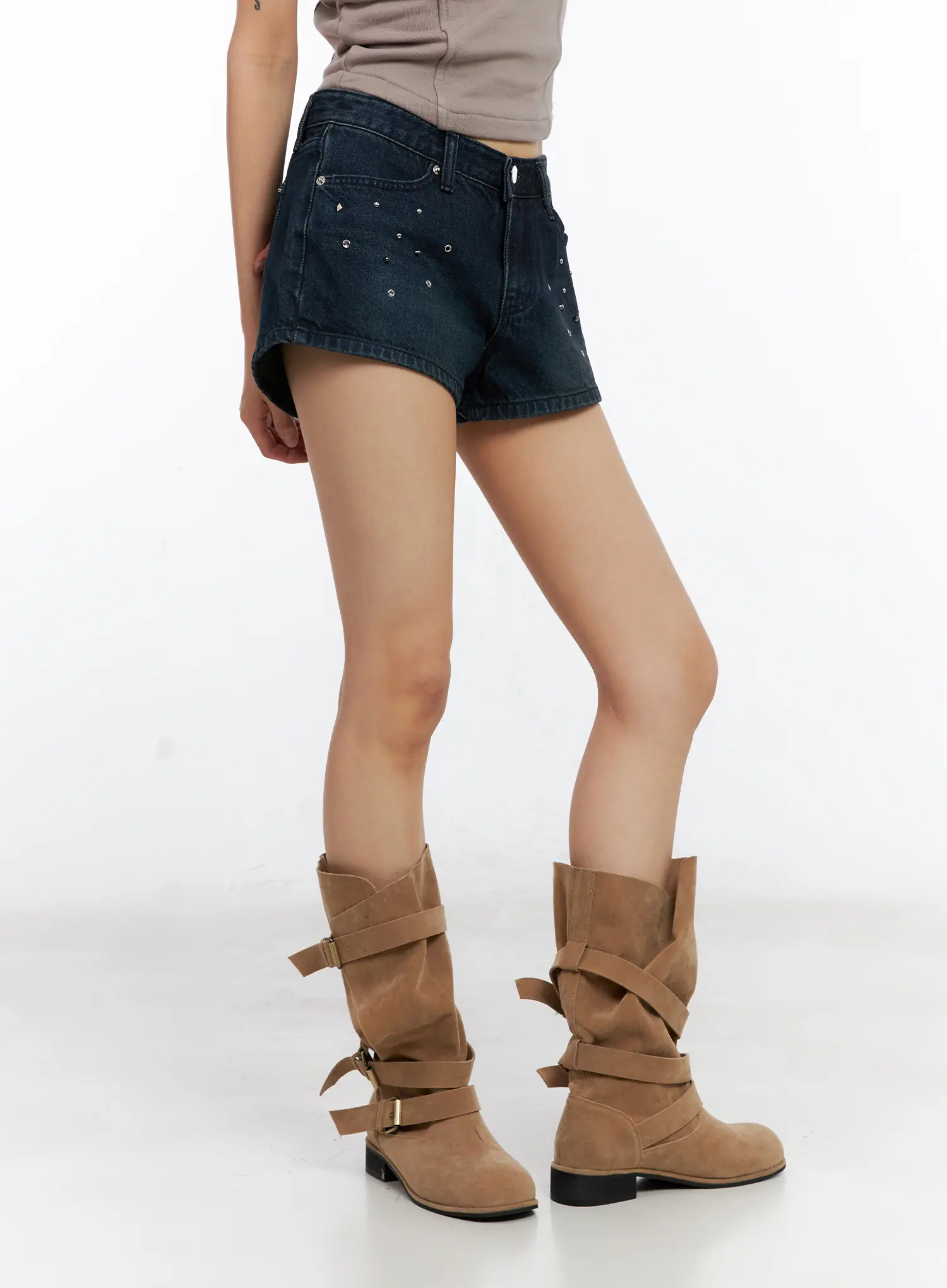 Studded Washed Denim Shorts CL530 - Image 6