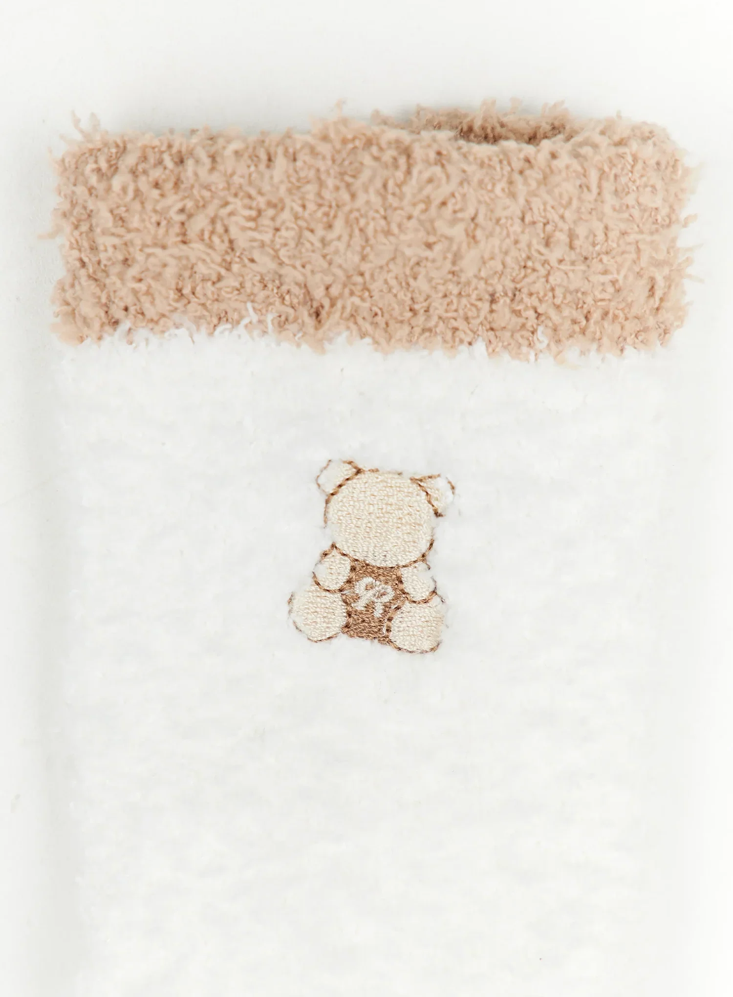 Teddy Bear Fuzzy Socks IY511 - Image 3