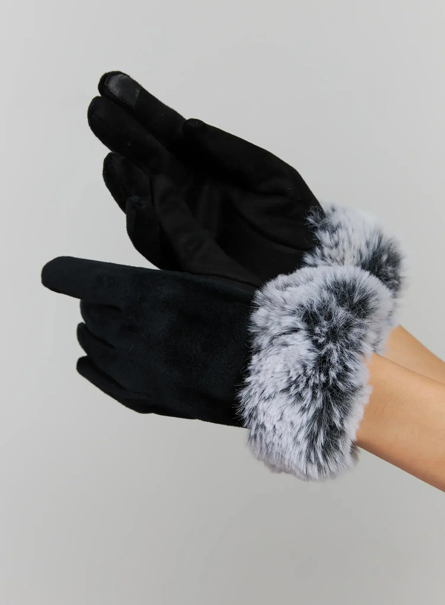 Textured Velvet Gloves IN528