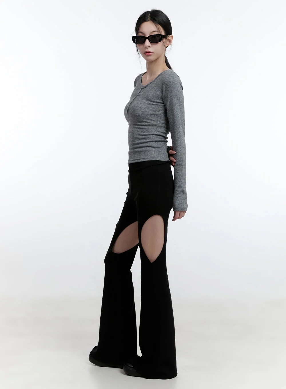 Thigh Cut-Out Flared Leggings CJ521 - Image 4