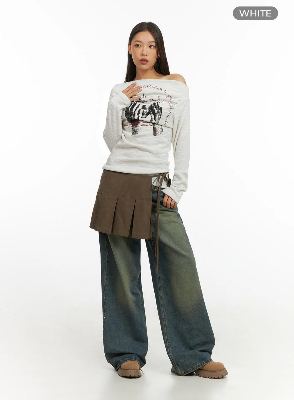 Trendy Off Shoulder Graphic Print Top IO409 - Image 16