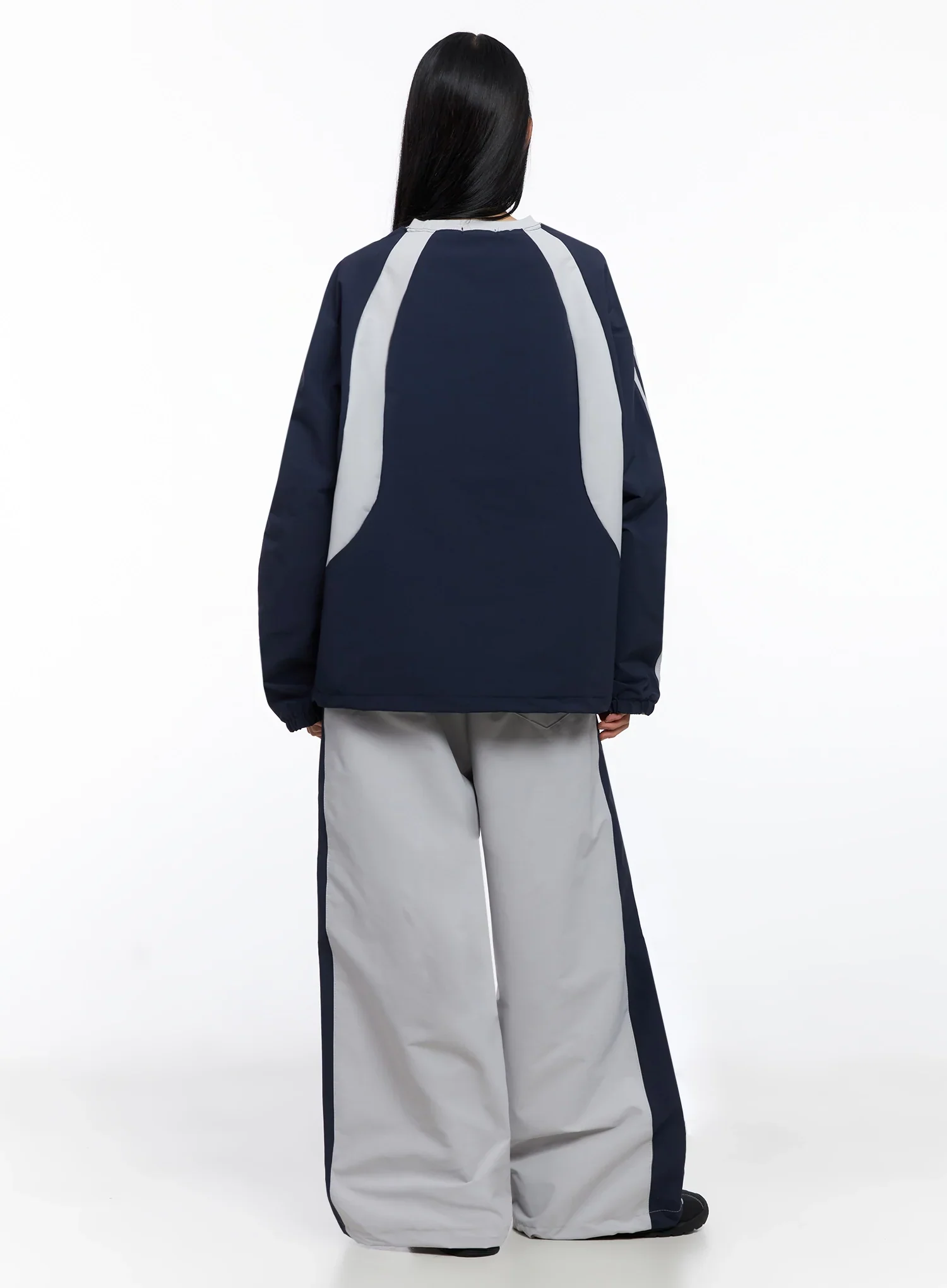 Two-Tone Raglan Sweatshirt IO516 - Image 10