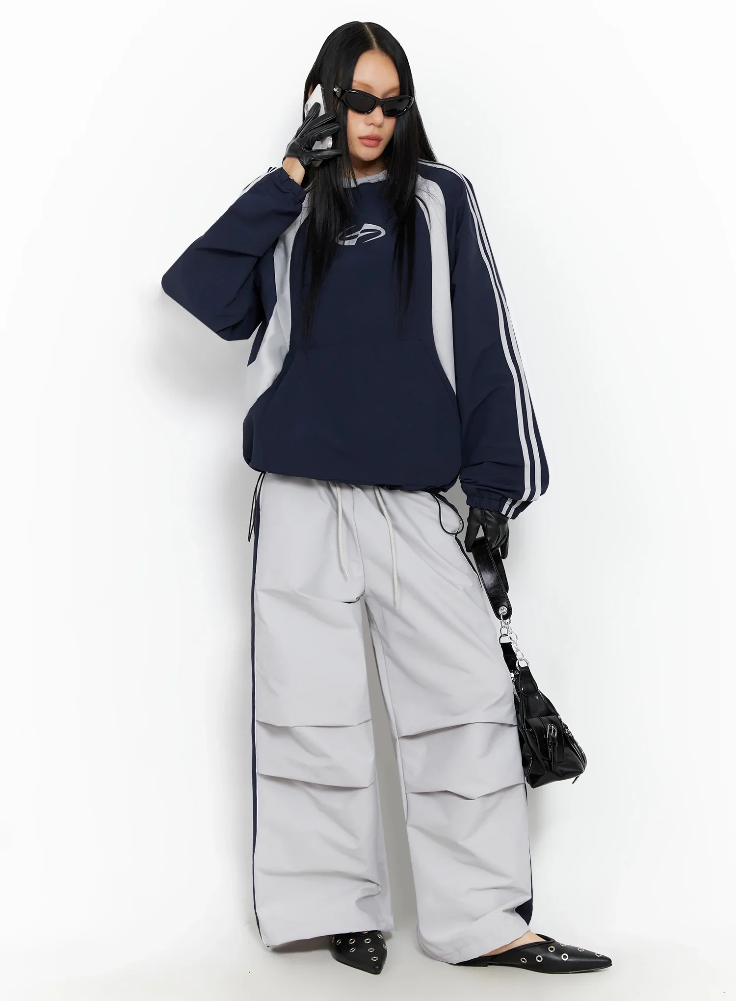 Two-Tone Raglan Sweatshirt IO516 - Image 2