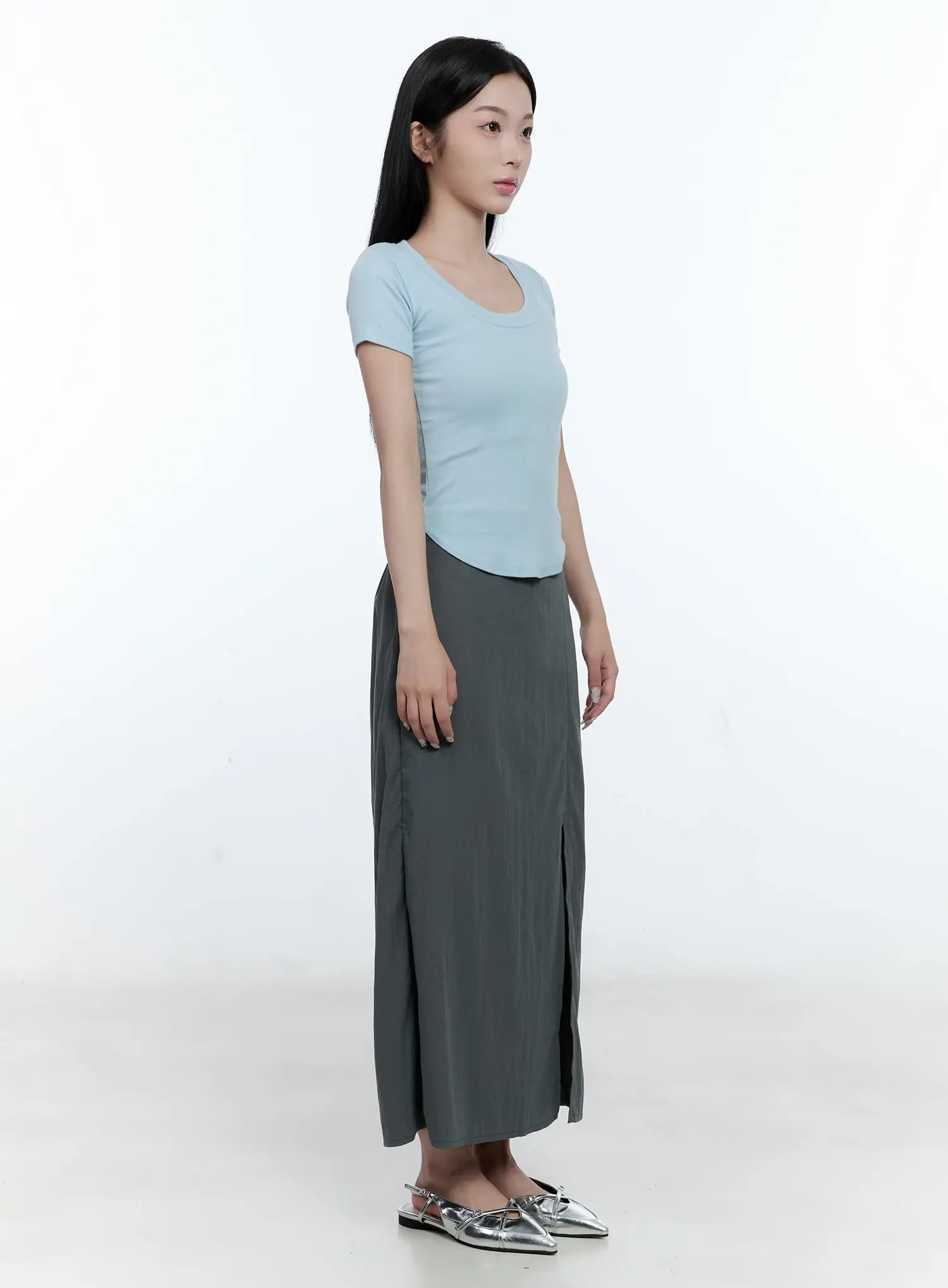 U-Neck Slim-Fit Tee CG501 - Image 6