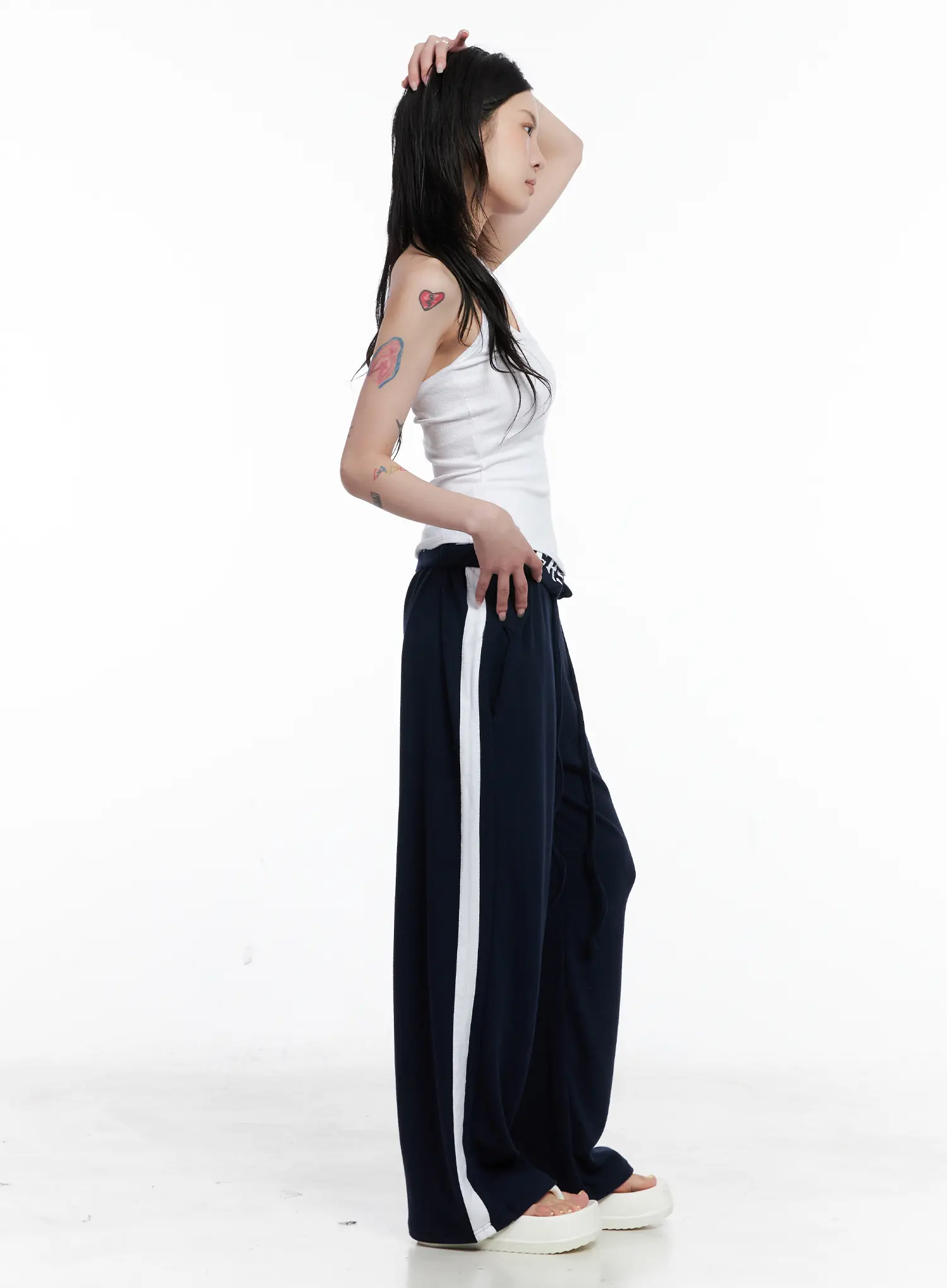 V-Neck Ring Detail Tank Top CS526 - Image 4