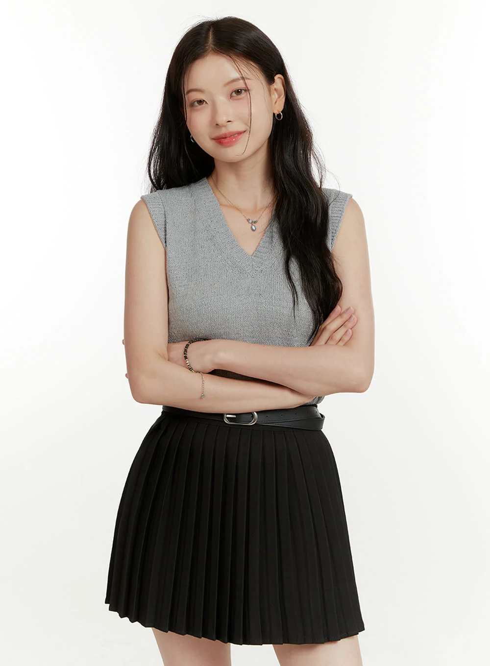 V-Neck Sleeveless Knit Top OU418 - Image 4