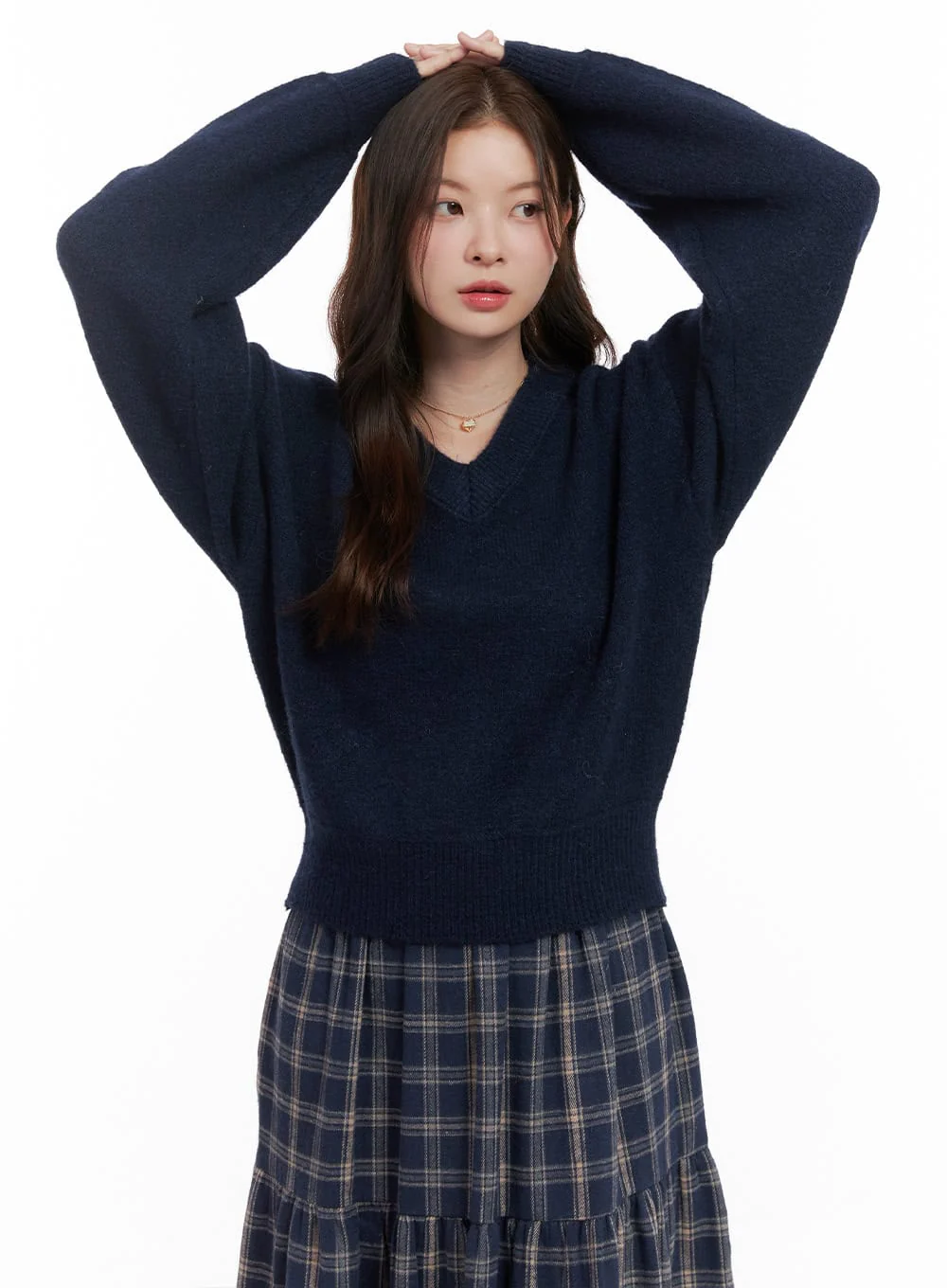 WarmWool Solid V-Neck Sweater OD403 - Image 9