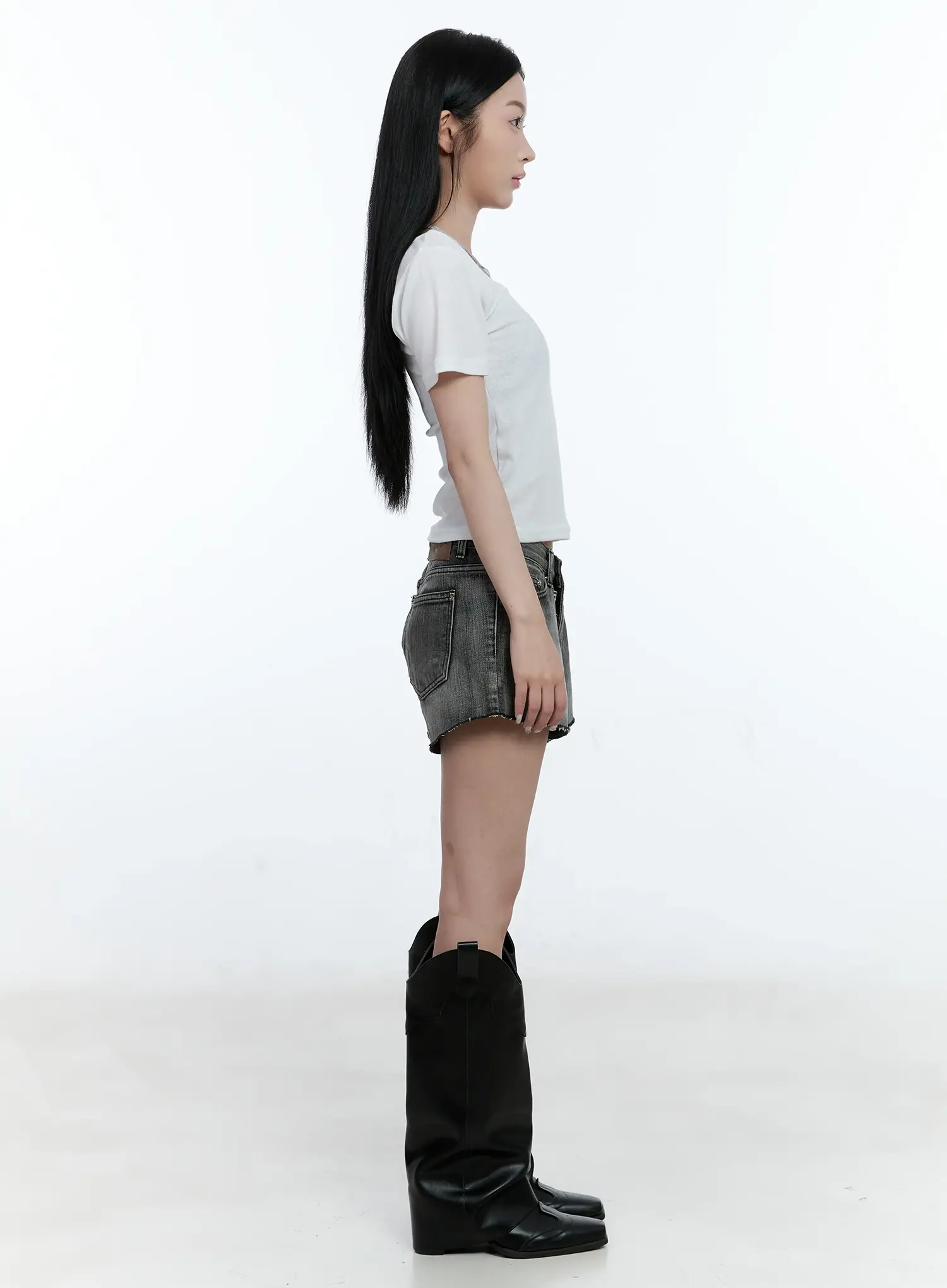 Washed Cubic Accent Denim Shorts CG501 - Image 6