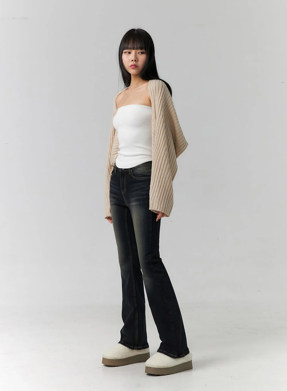 Washed Low Rise Bootcut Jeans CD308 - Image 3