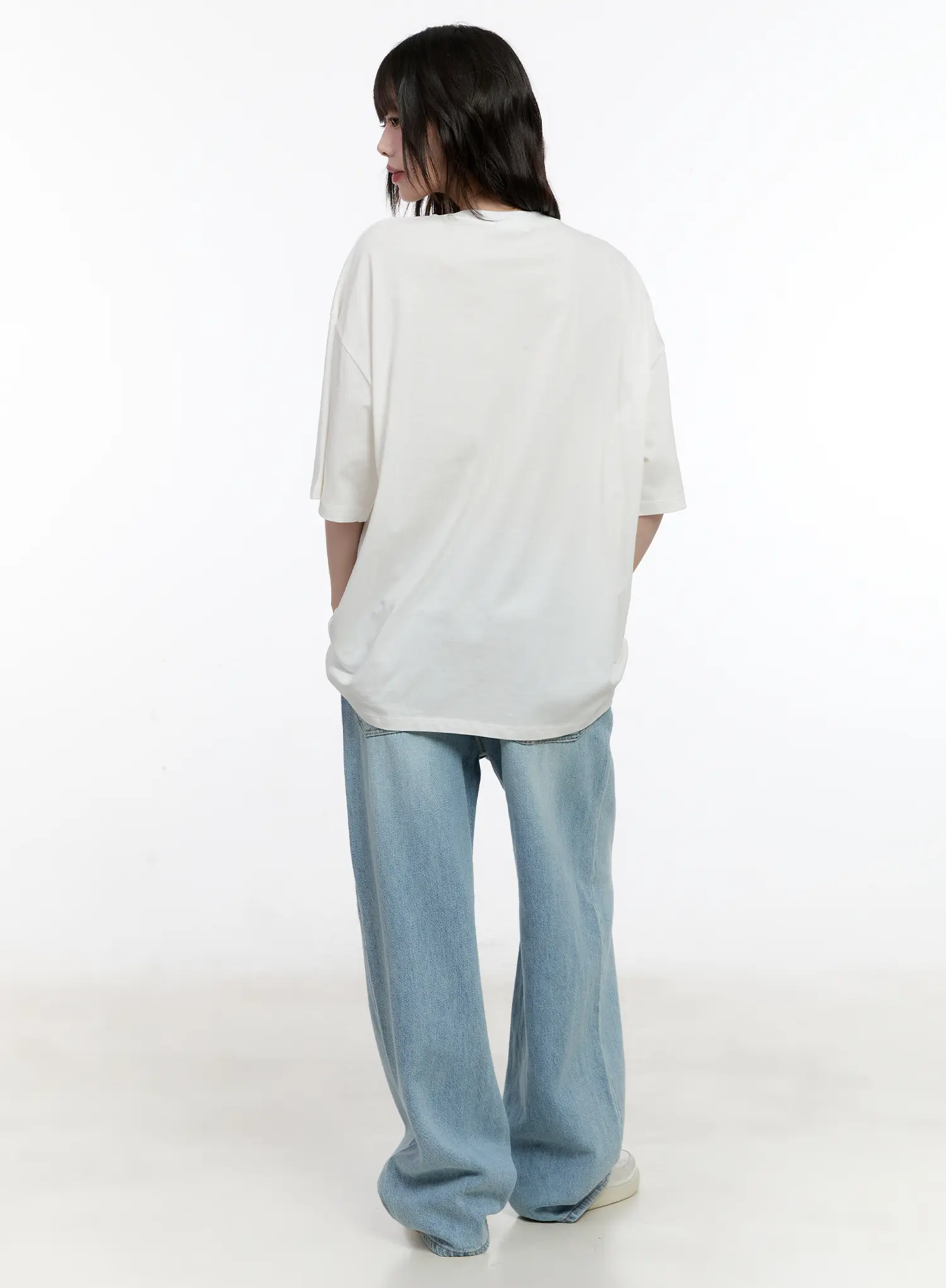 Whimsical Embroidered Oversized T-Shirt CL507 - Image 9
