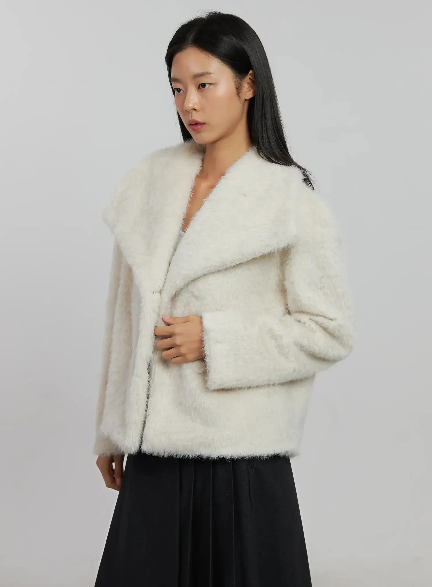 Wide Collar Faux Fur Coat IJ509 - Image 14