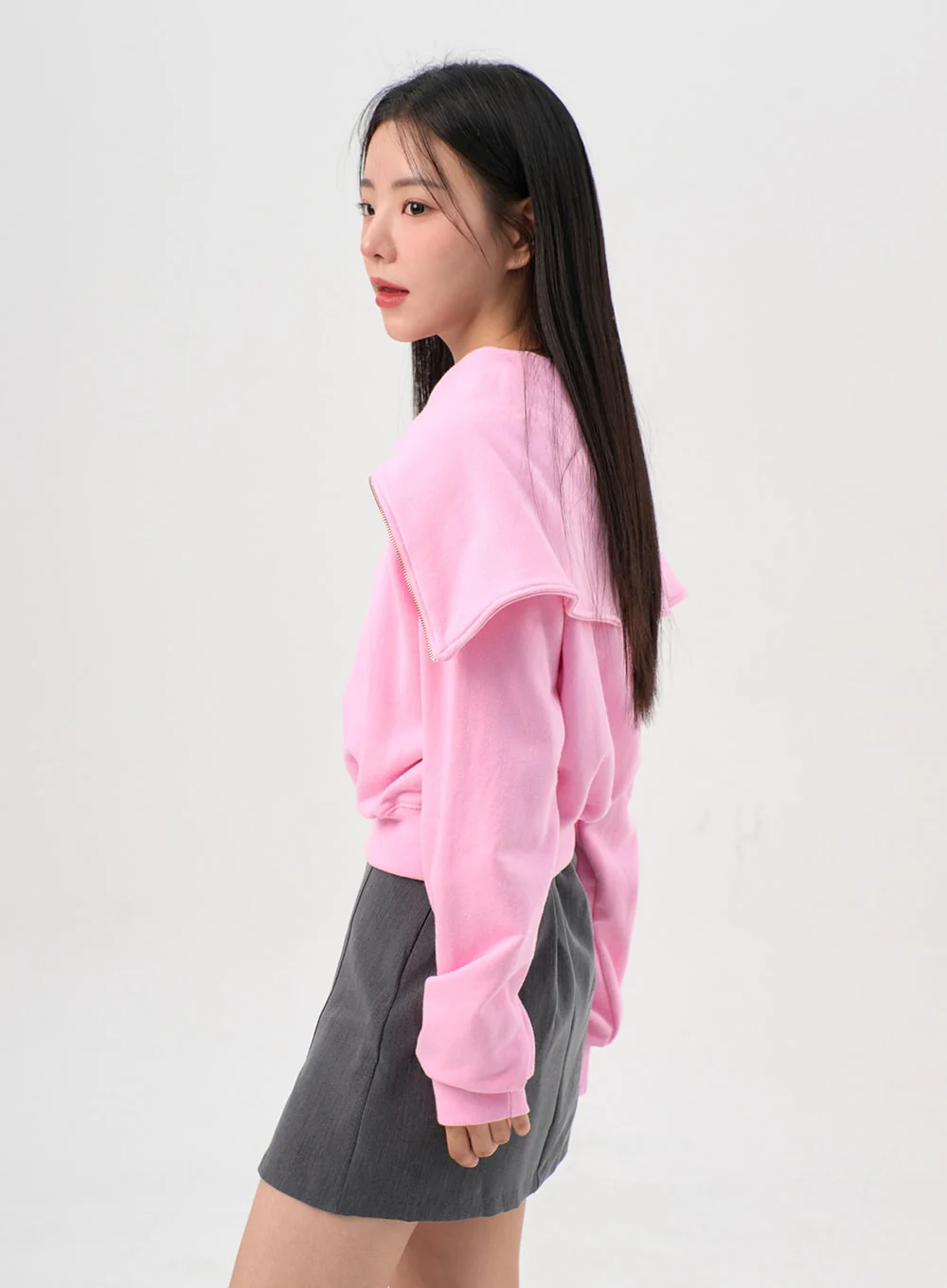Wide Collar Half-Zip Sweatshirt OS302 - Image 4