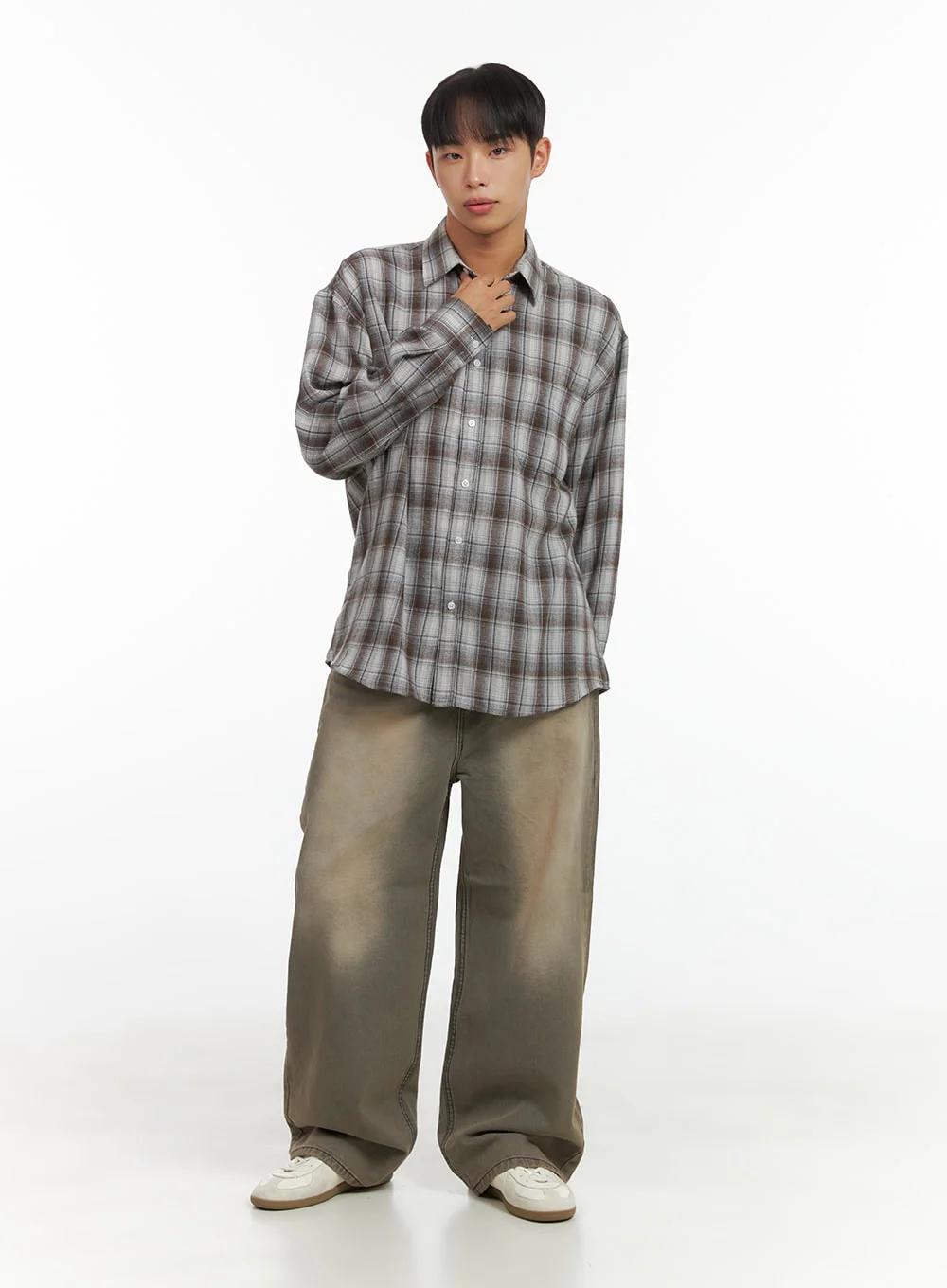 Wide-Fit Denim Washed Jeans CO410 - Image 2