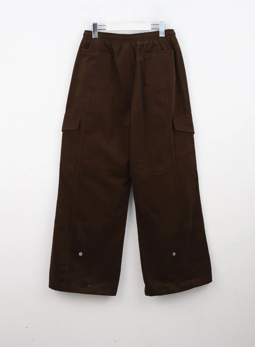 Wide-Leg Cargo Sweat Pants CN303 - Image 10